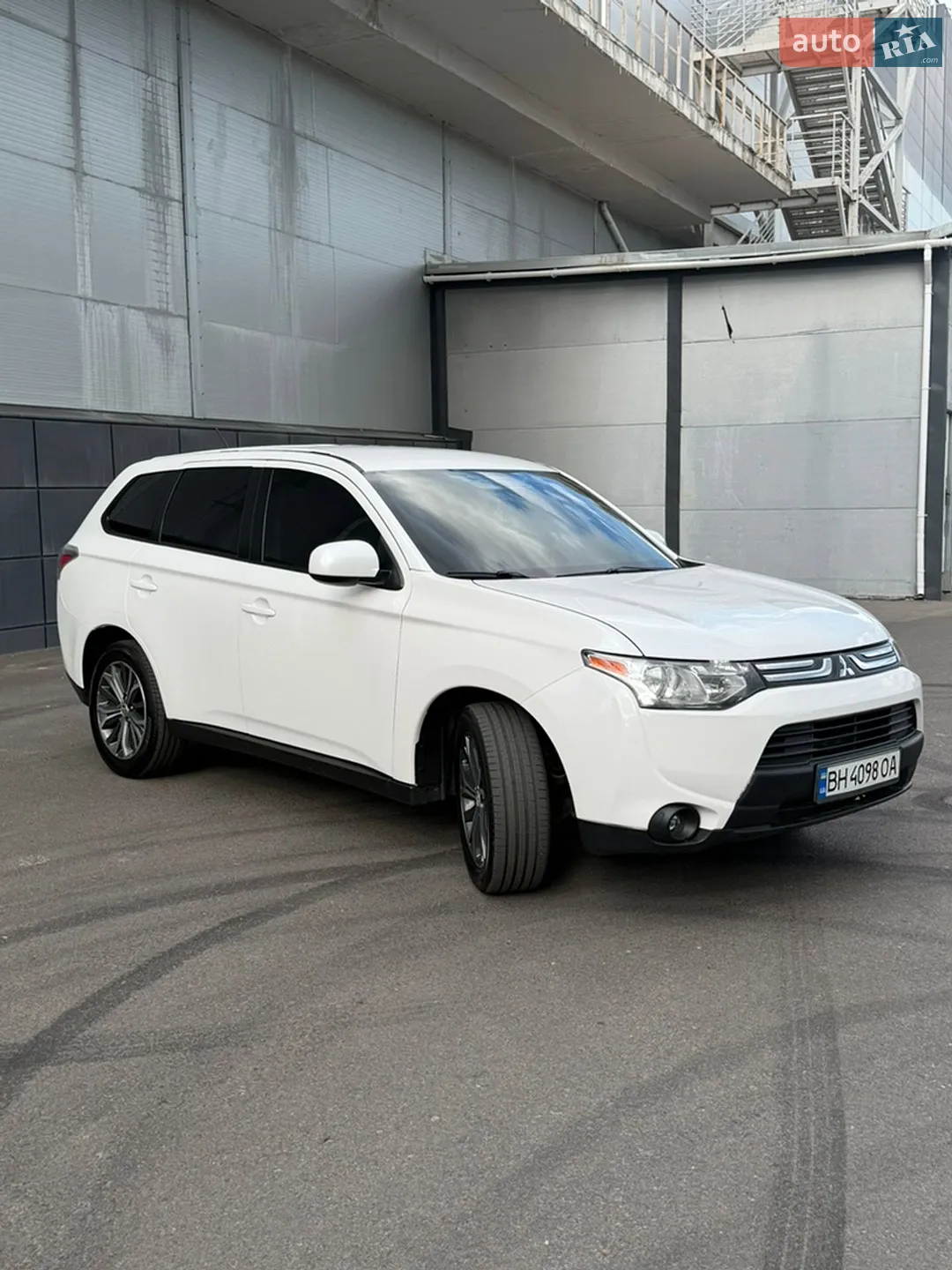 2013 Mitsubishi Outlander - мініатюра 11