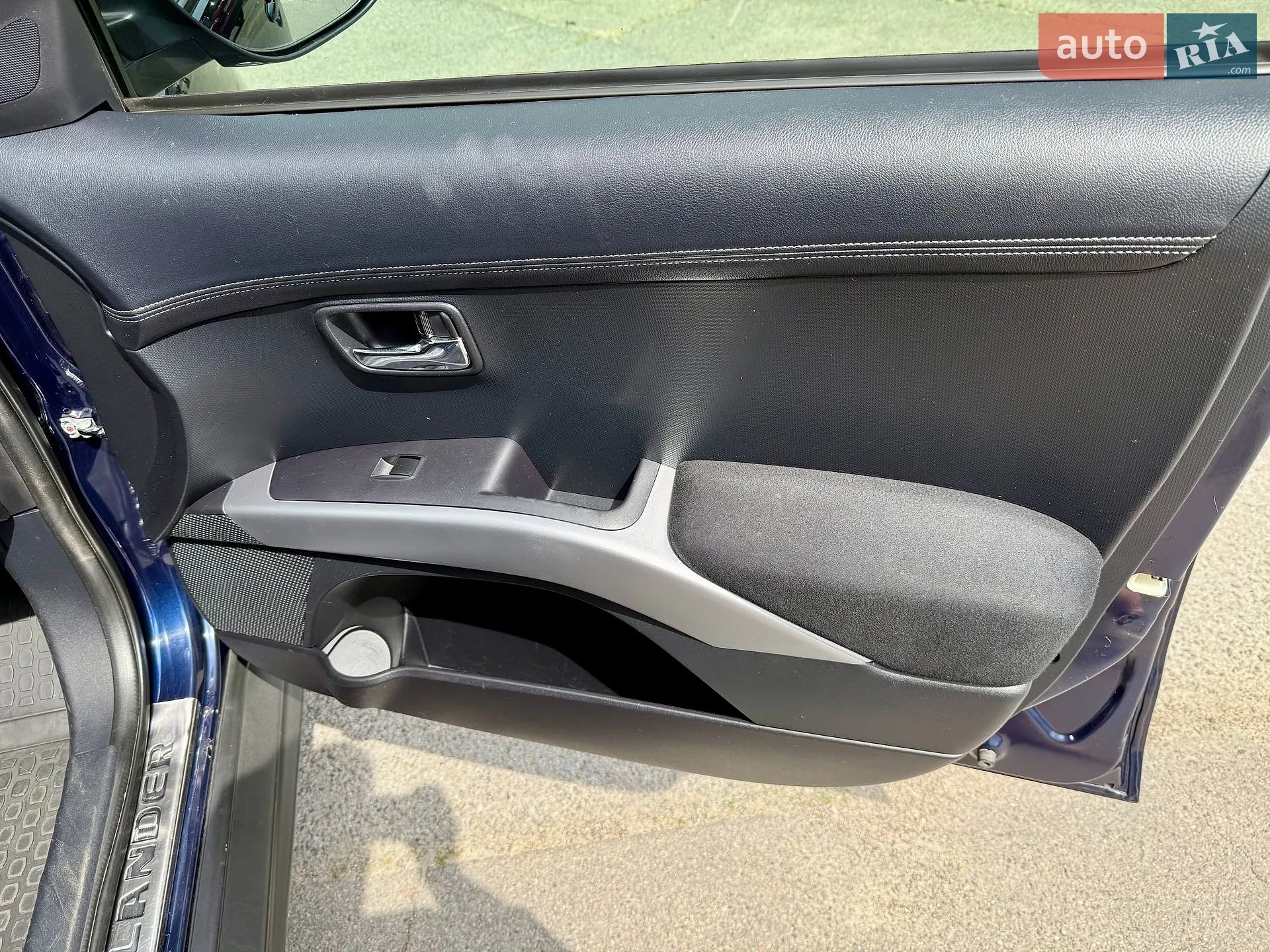 2012 Mitsubishi Outlander - мініатюра 36