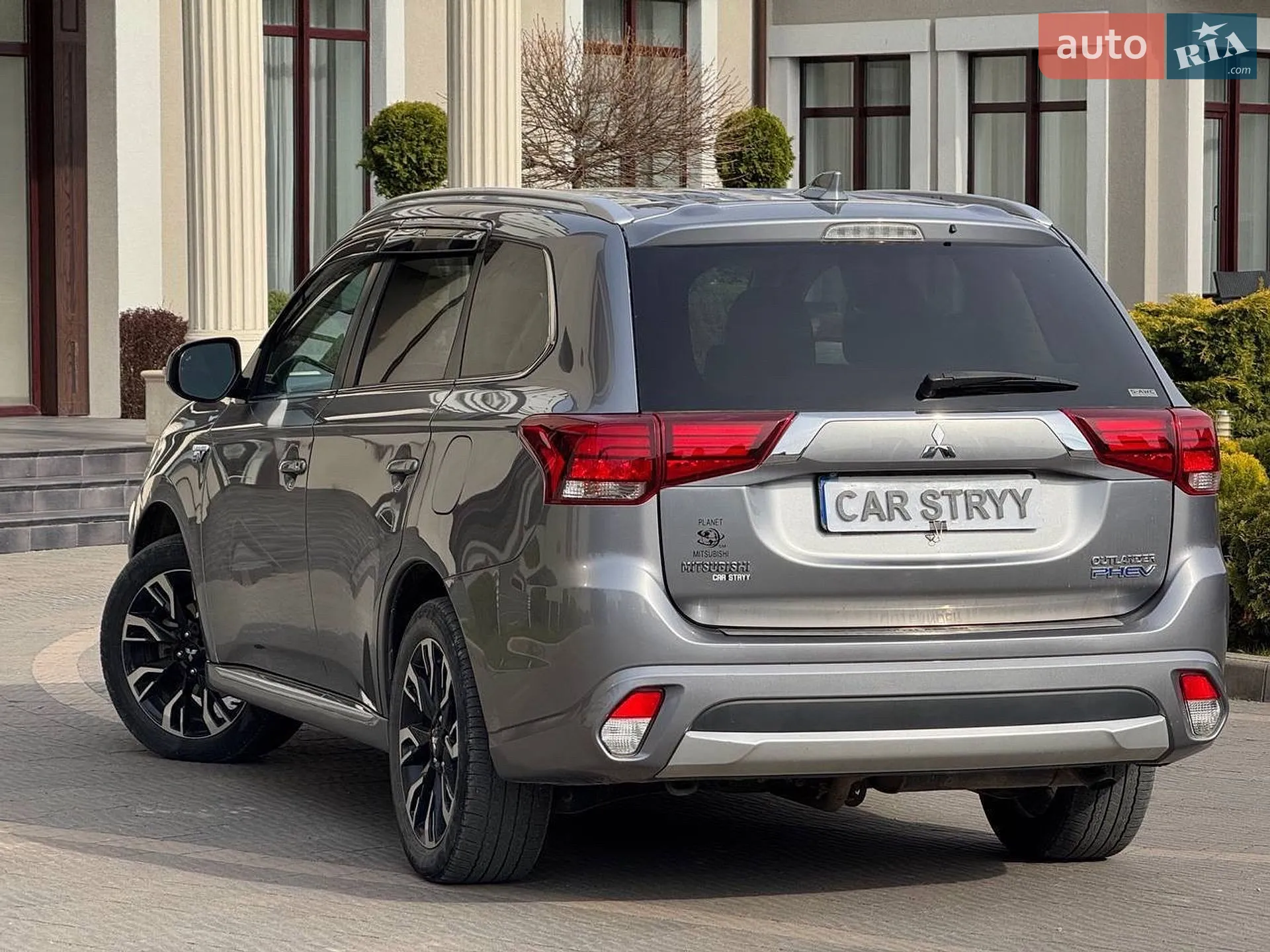 2018 Mitsubishi Outlander - мініатюра 3