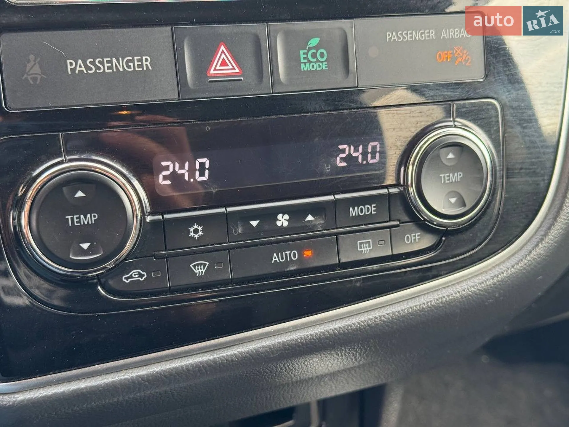 2018 Mitsubishi Outlander - мініатюра 48