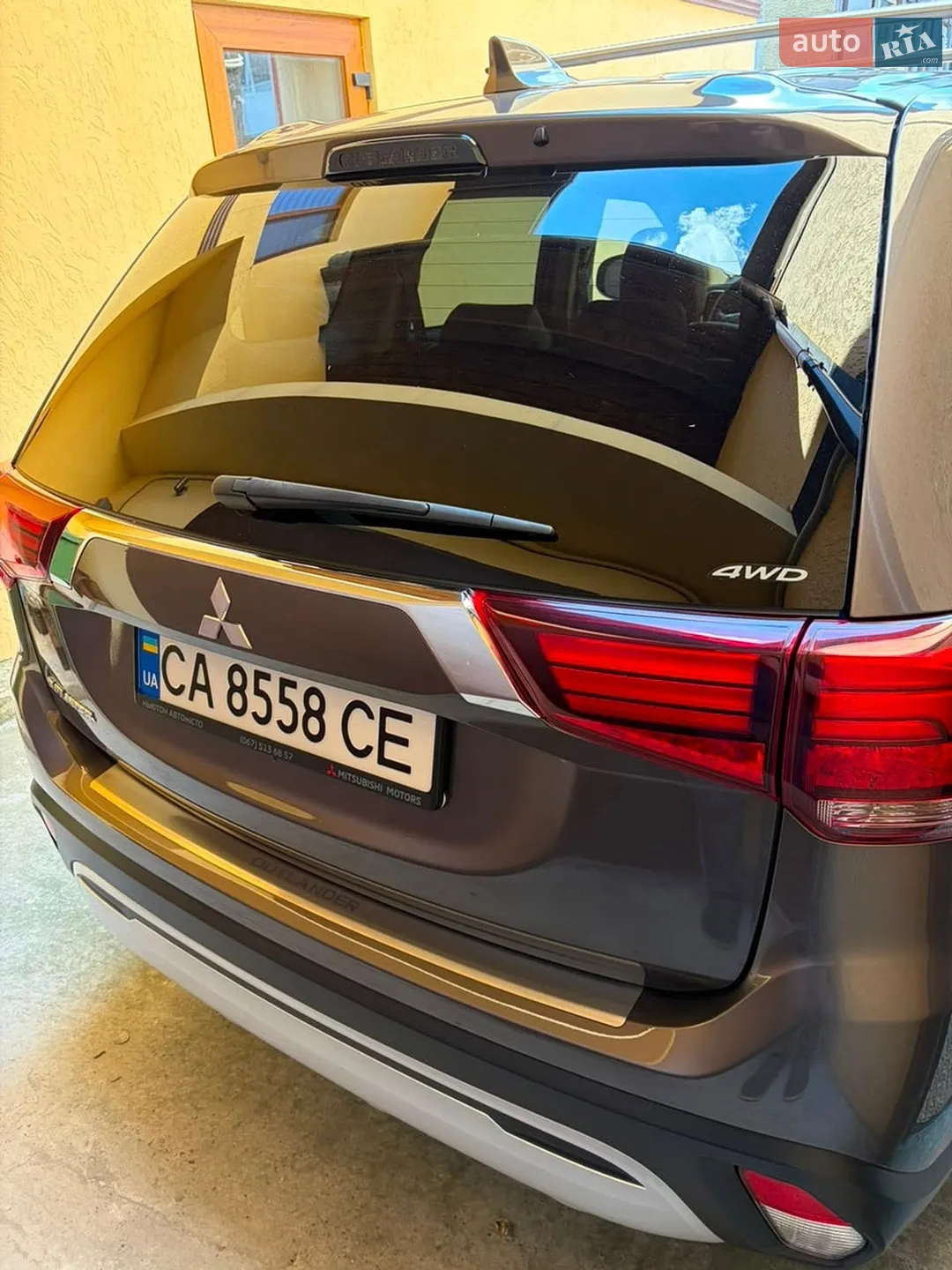 2021 Mitsubishi Outlander - мініатюра 4