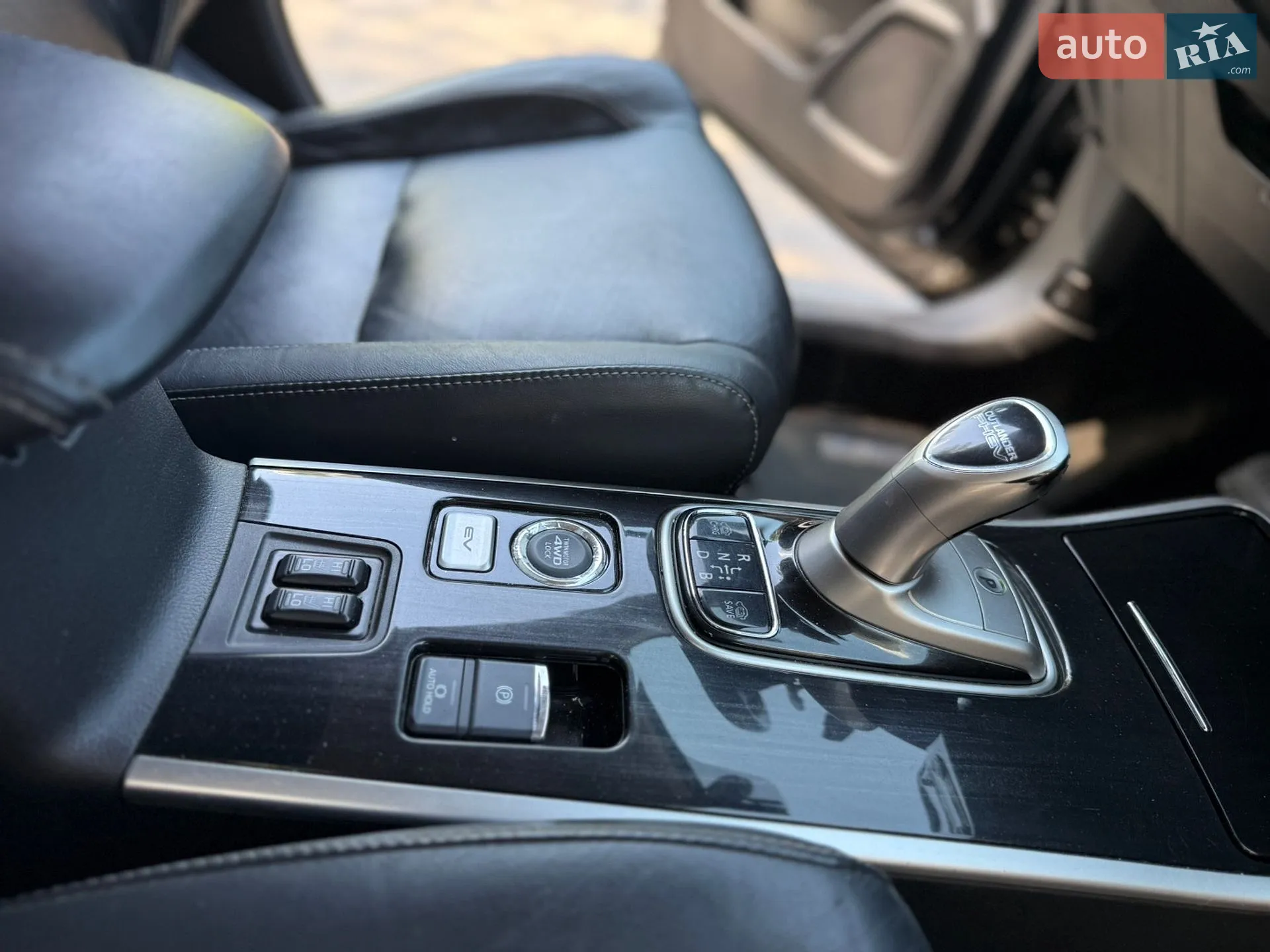 2018 Mitsubishi Outlander - мініатюра 17