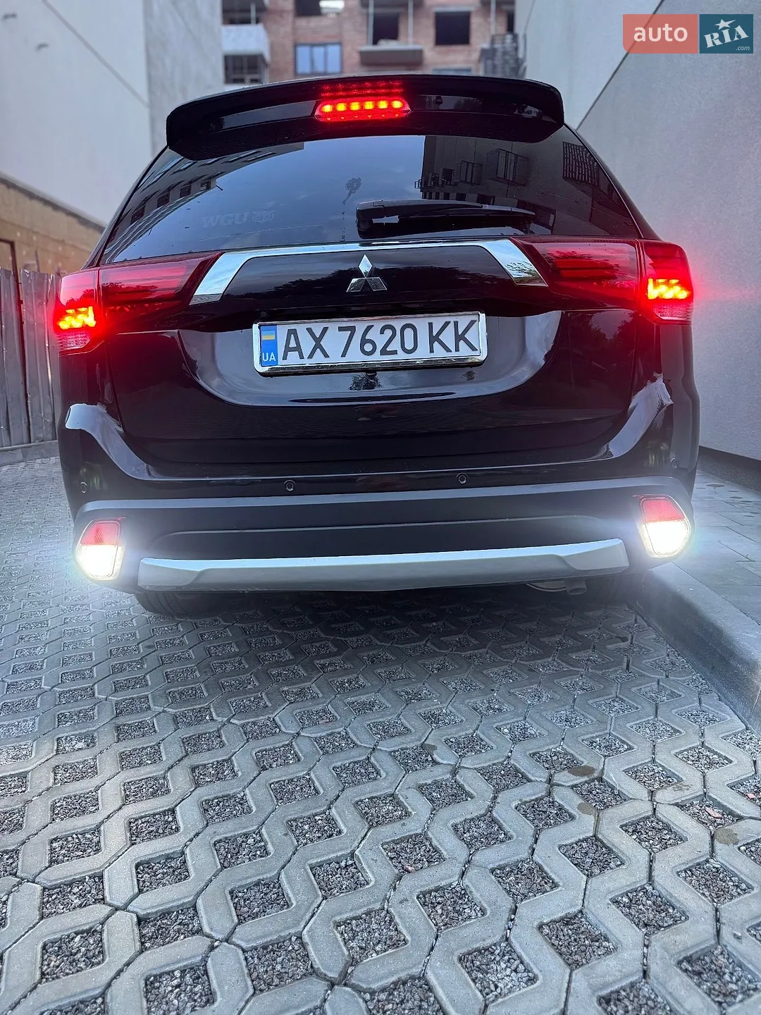 2016 Mitsubishi Outlander - мініатюра 20