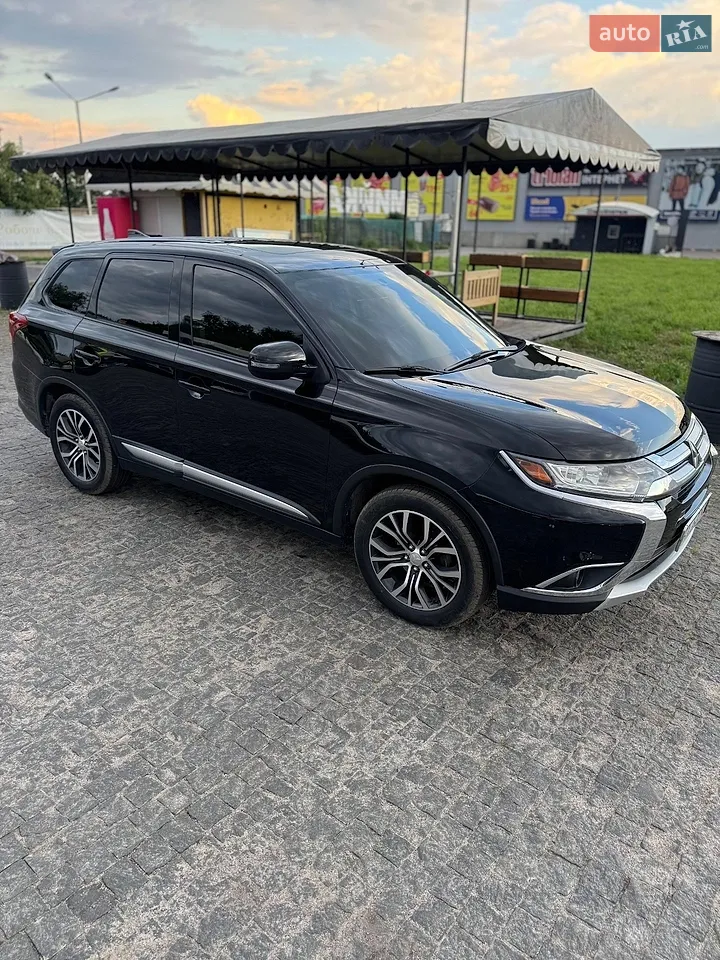 2017 Mitsubishi Outlander - мініатюра 25