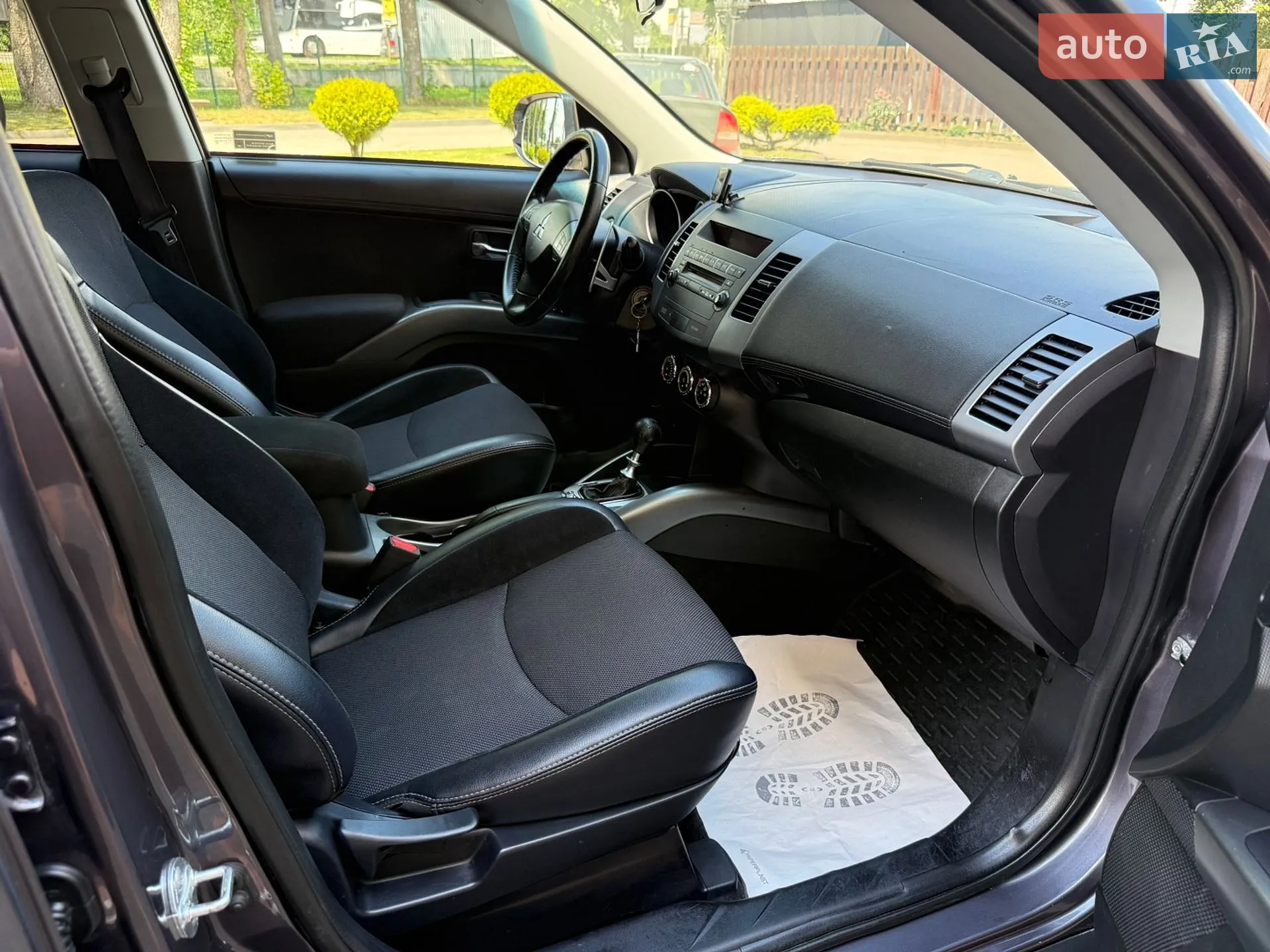 2012 Mitsubishi Outlander - мініатюра 48