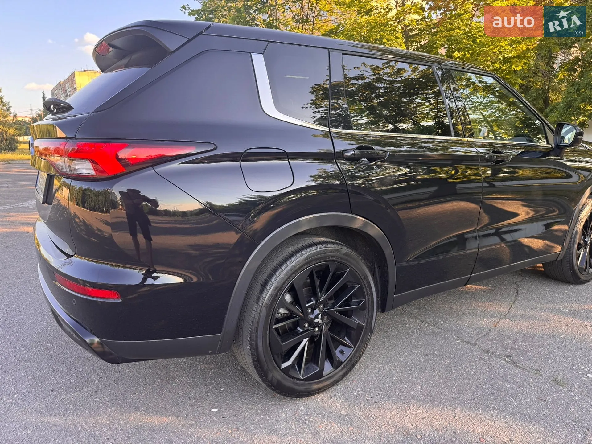 2022 Mitsubishi Outlander - мініатюра 11