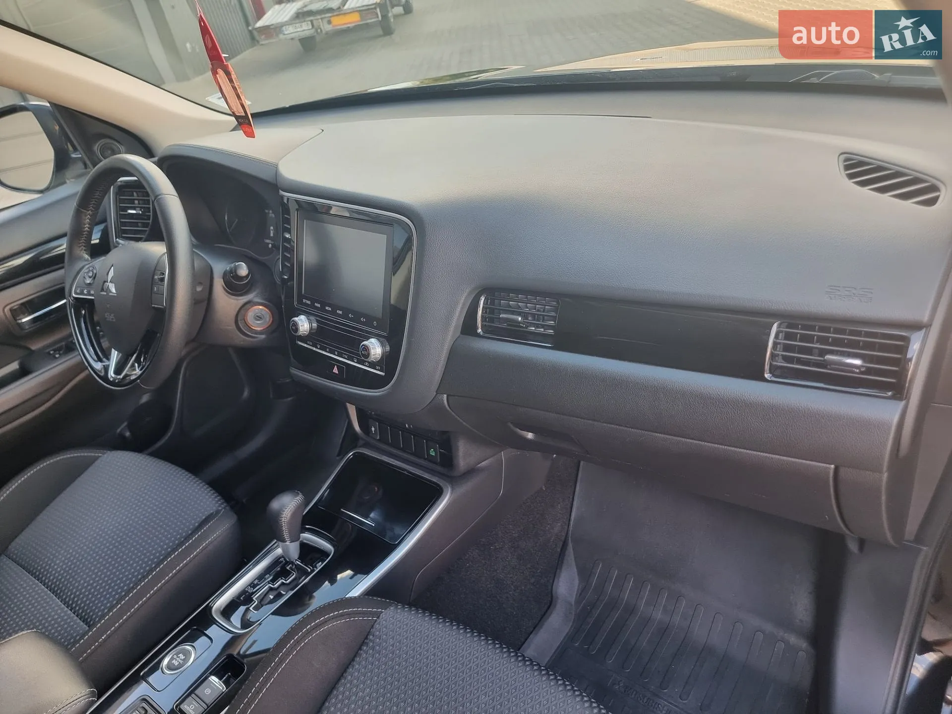 2020 Mitsubishi Outlander - мініатюра 51