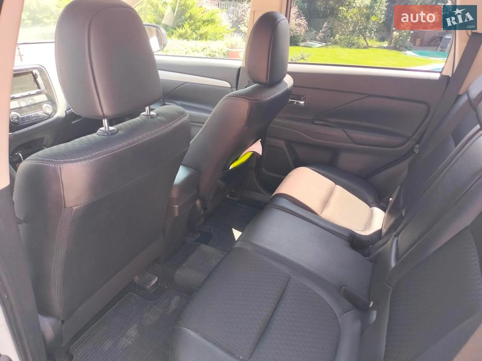 2014 Mitsubishi Outlander - мініатюра 8