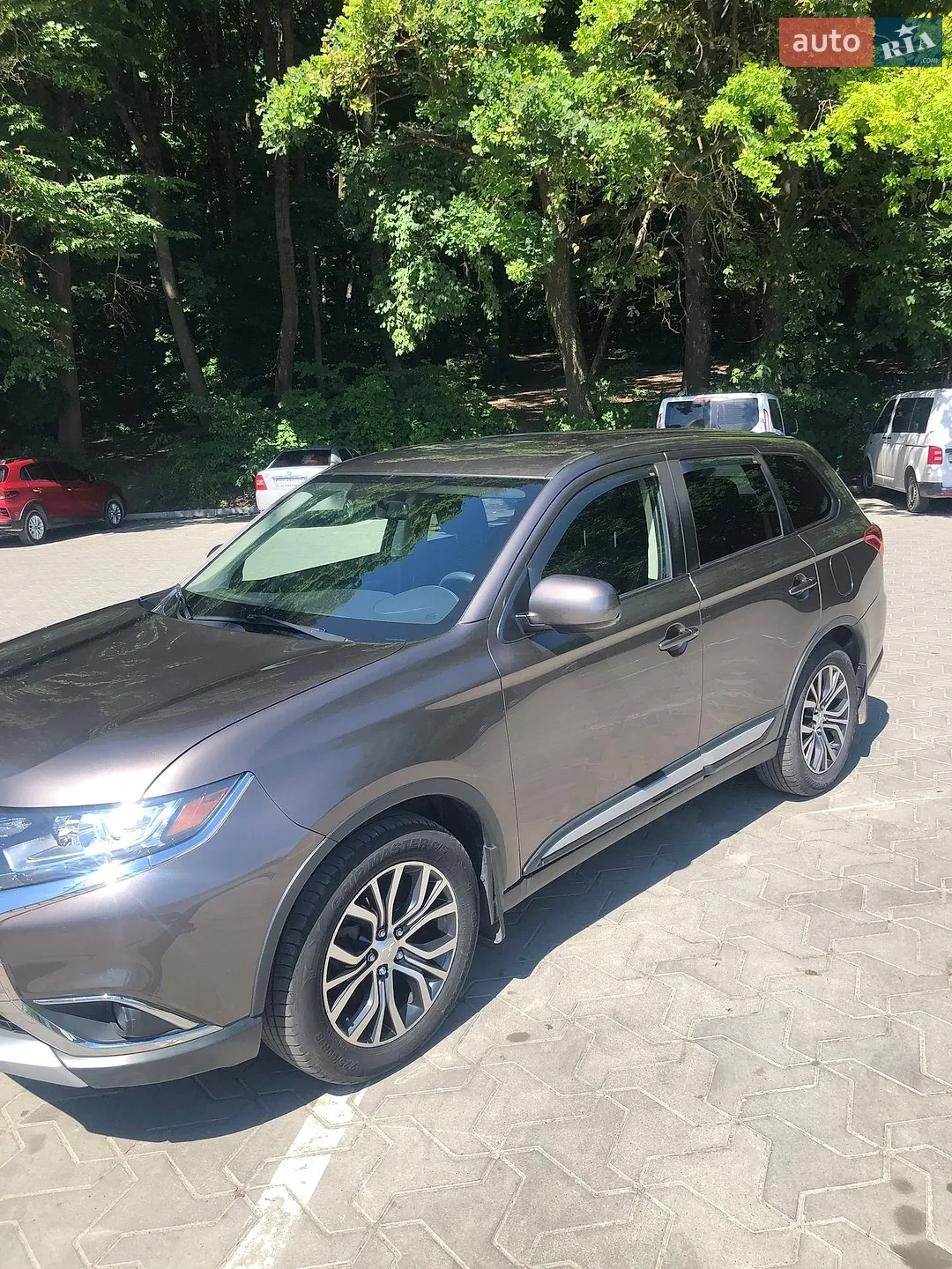 2017 Mitsubishi Outlander - мініатюра 17
