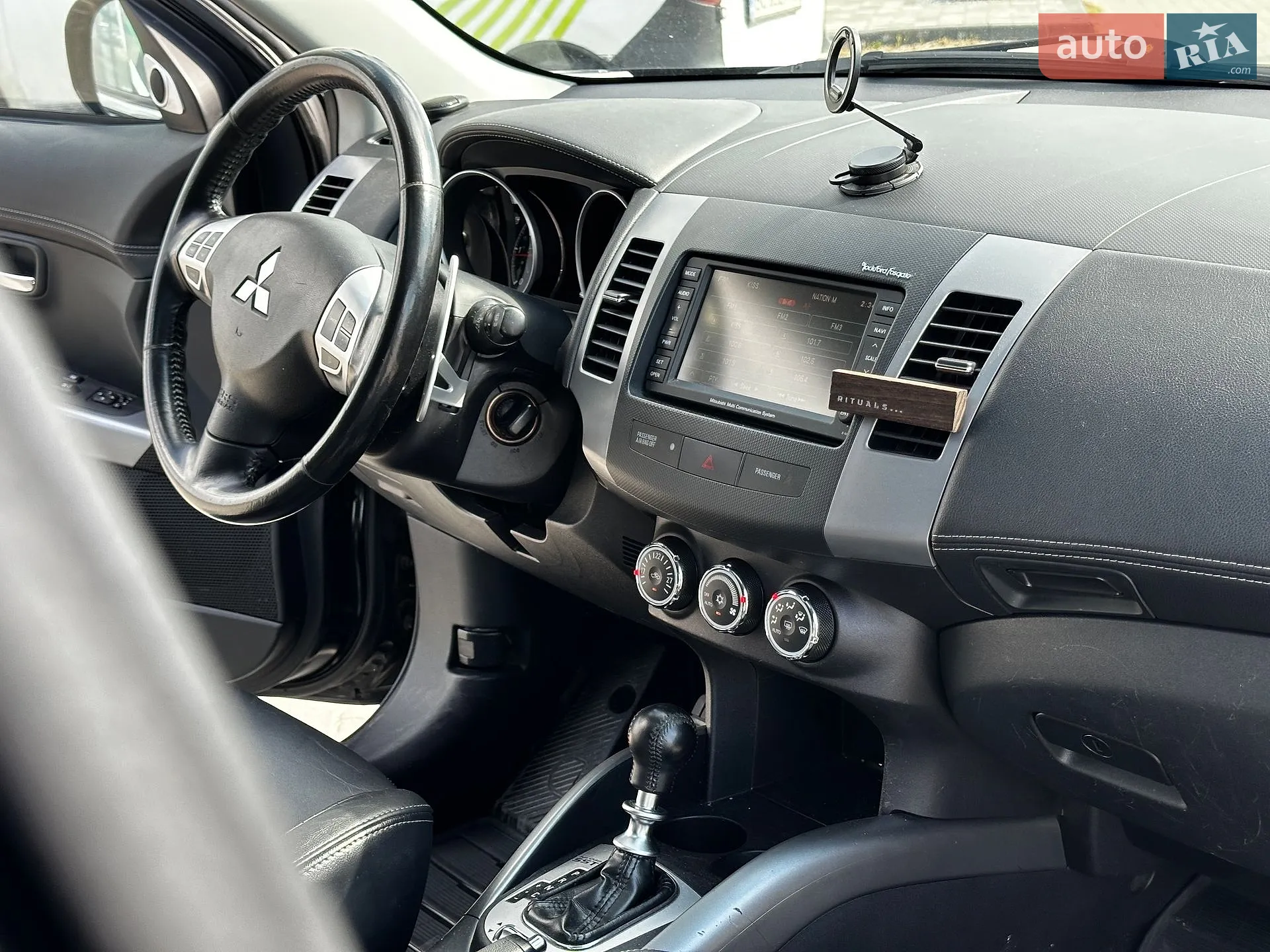 2010 Mitsubishi Outlander - мініатюра 40
