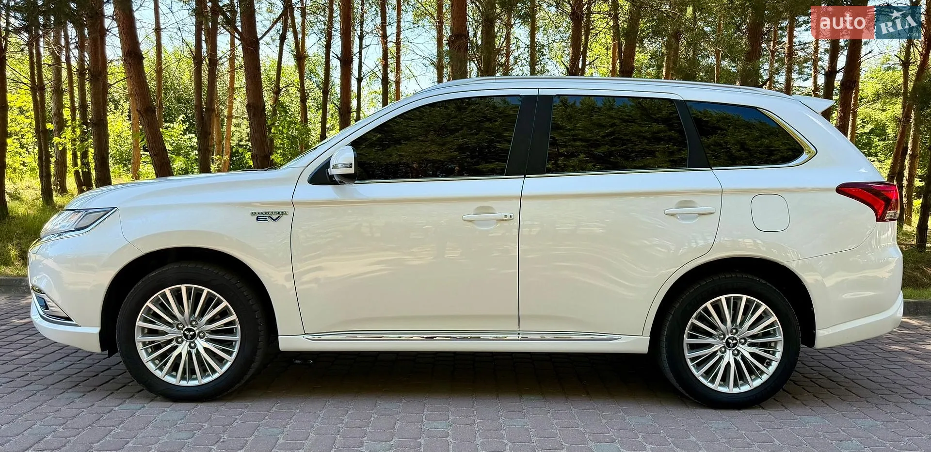 2019 Mitsubishi Outlander - мініатюра 7