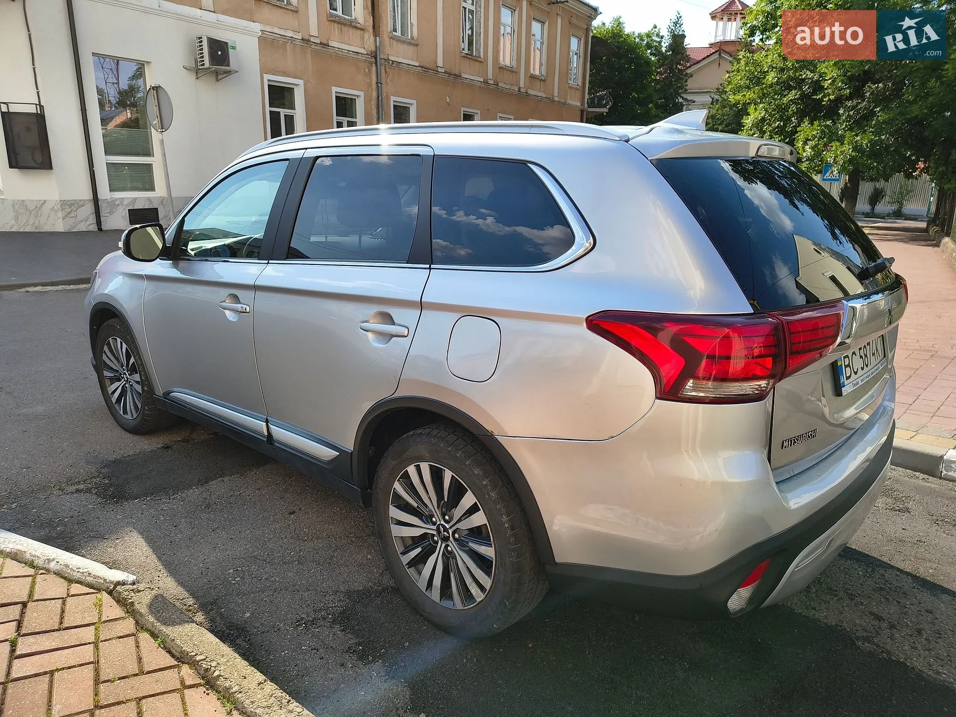 2018 Mitsubishi Outlander - мініатюра 3