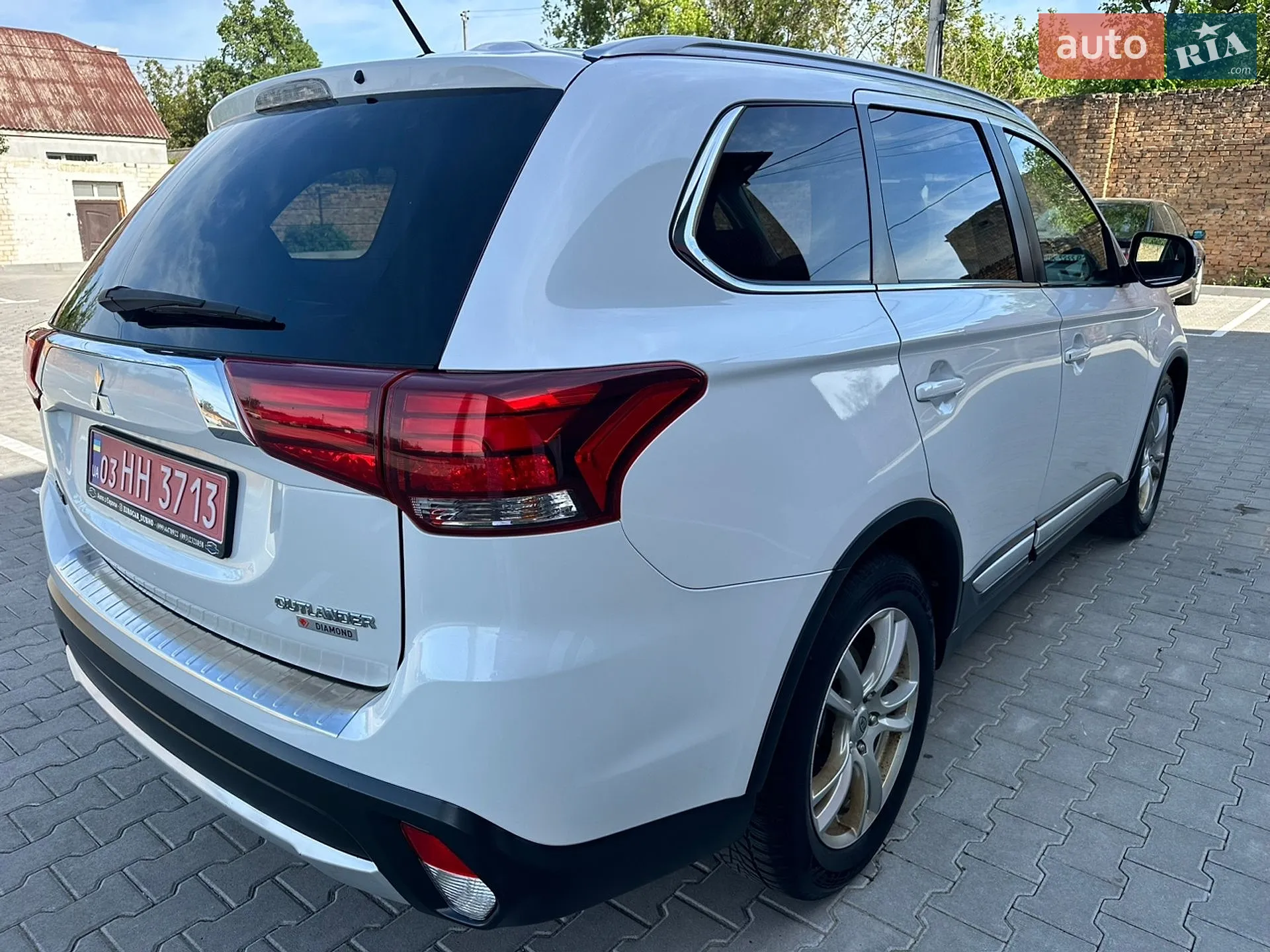 2016 Mitsubishi Outlander - мініатюра 16