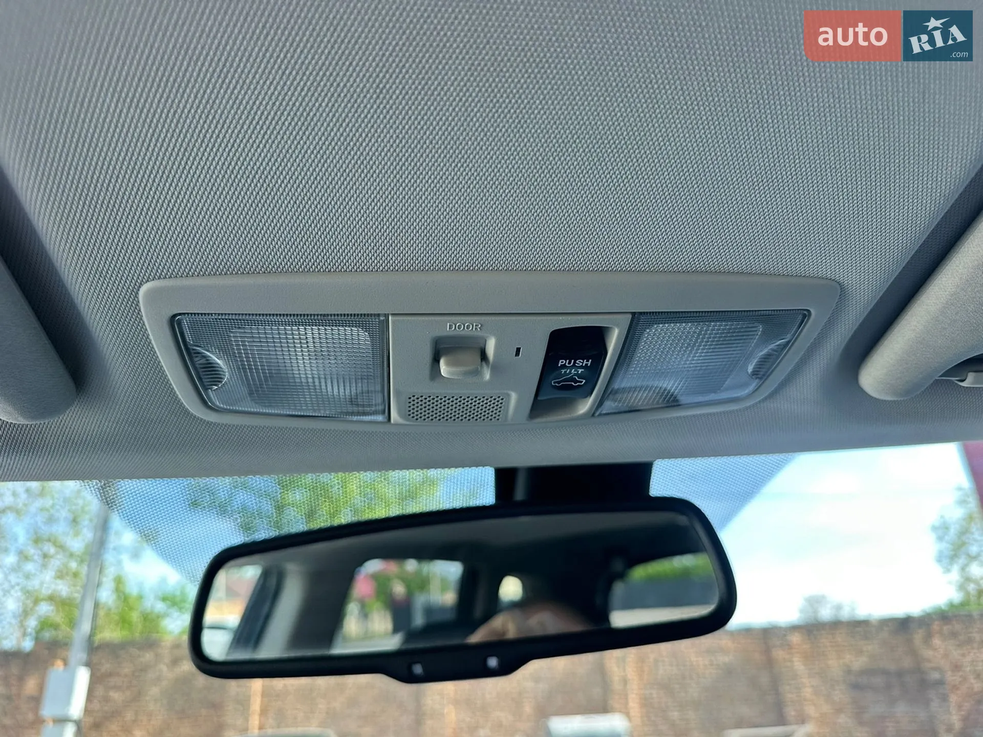 2016 Mitsubishi Outlander - мініатюра 42
