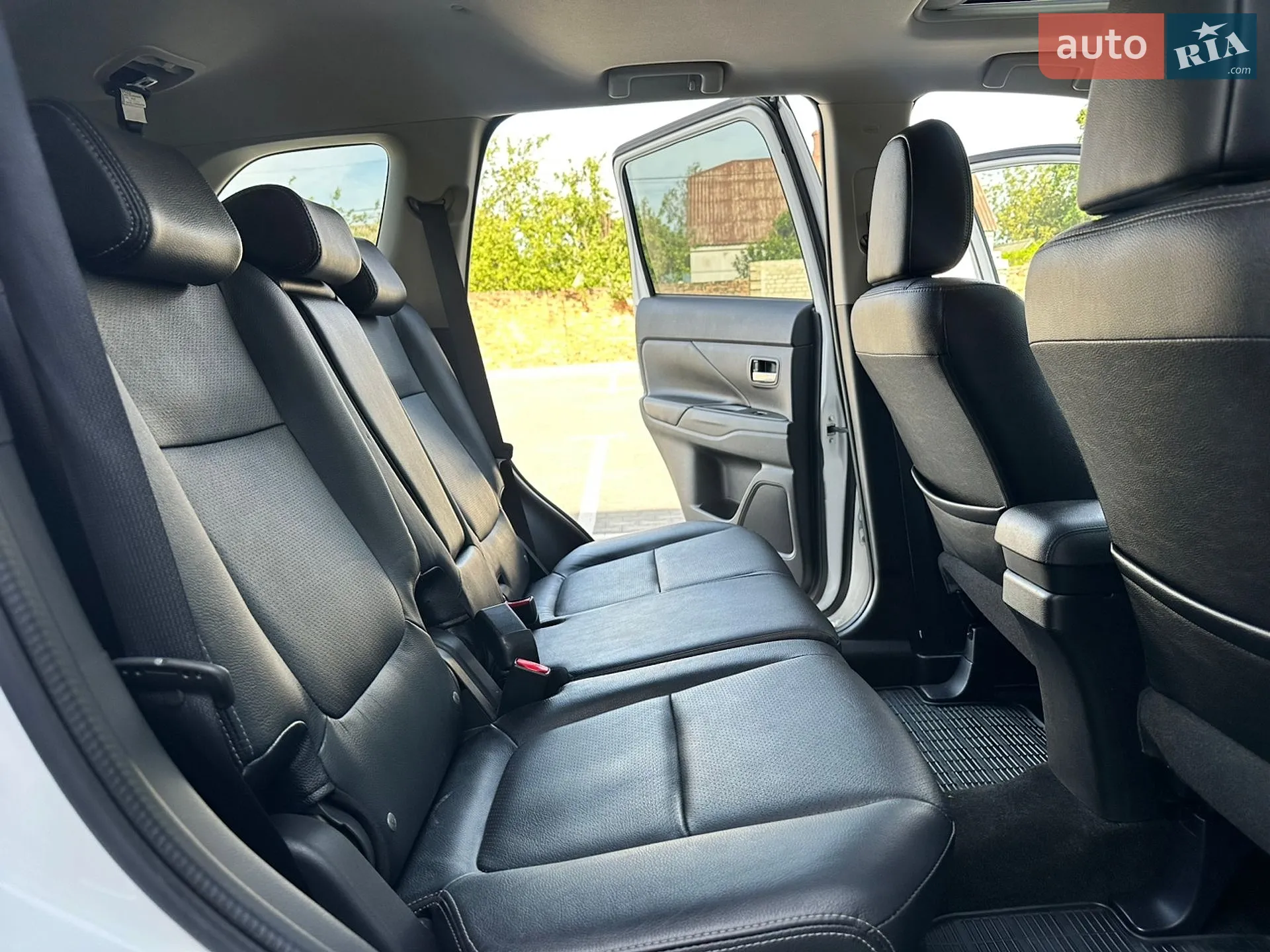 2016 Mitsubishi Outlander - мініатюра 59
