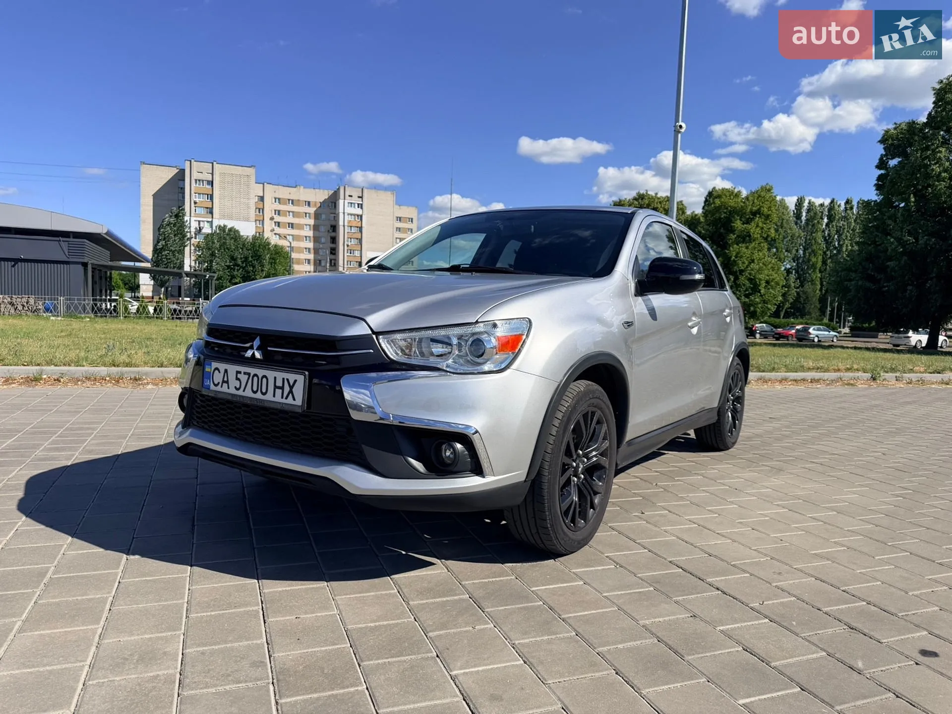 2017 Mitsubishi Outlander - мініатюра 2