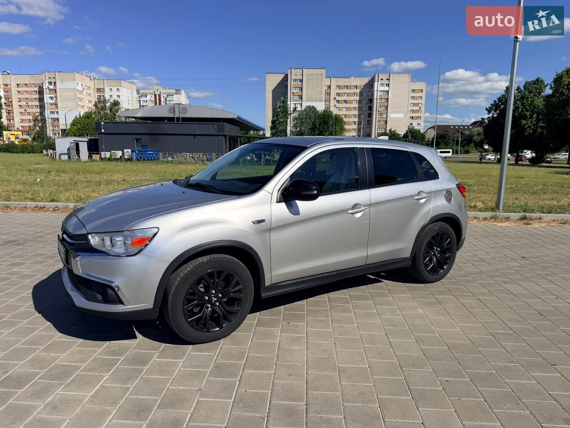 2017 Mitsubishi Outlander - мініатюра 3