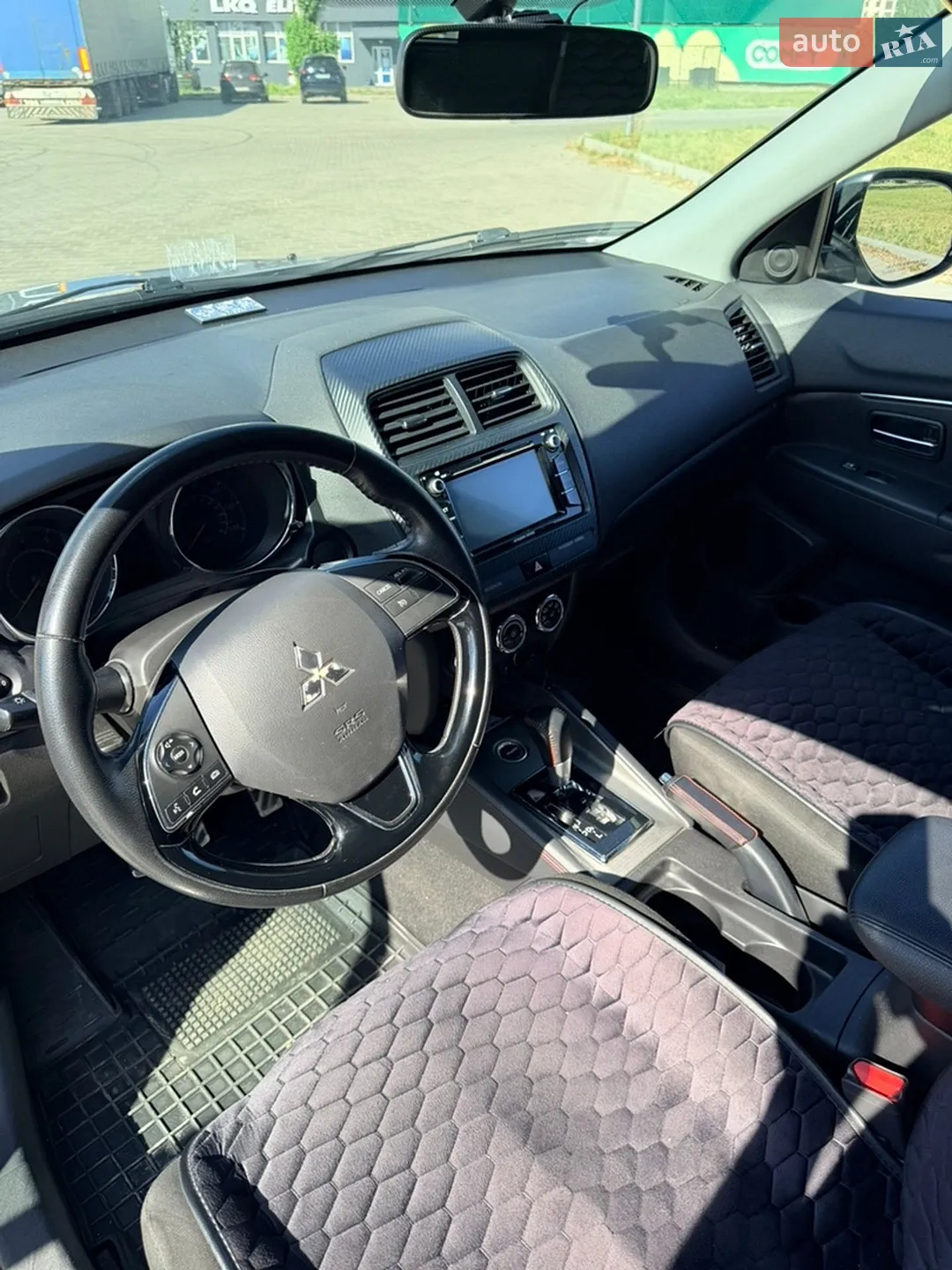 2017 Mitsubishi Outlander - мініатюра 14