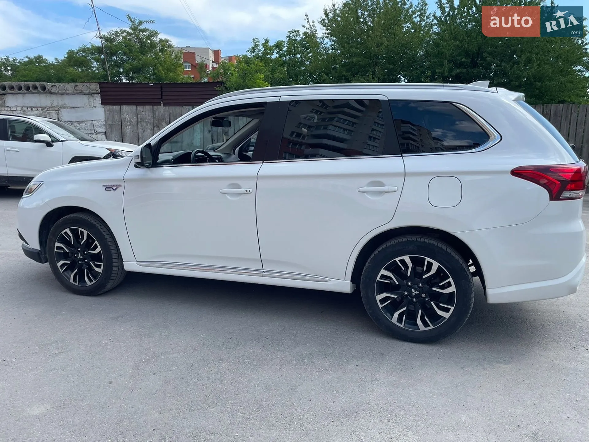 2018 Mitsubishi Outlander - мініатюра 2