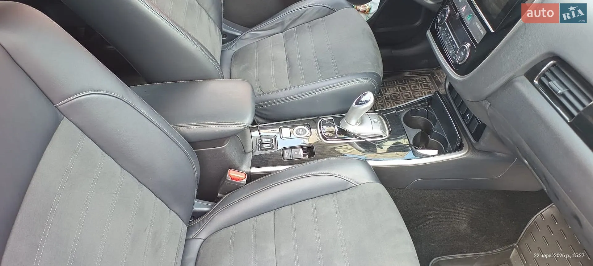 2018 Mitsubishi Outlander - мініатюра 16