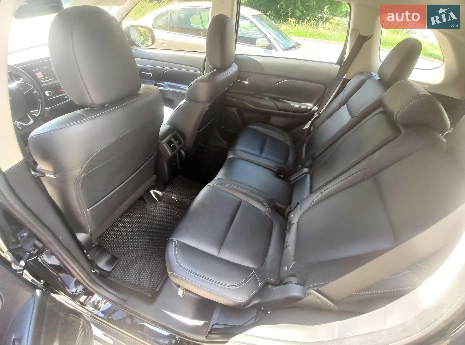 2019 Mitsubishi Outlander - мініатюра 3