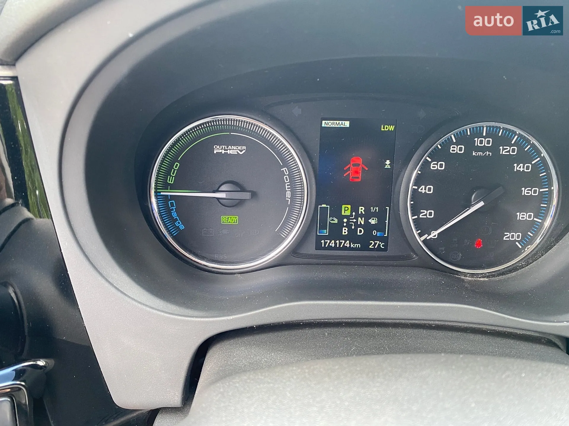 2014 Mitsubishi Outlander - мініатюра 17