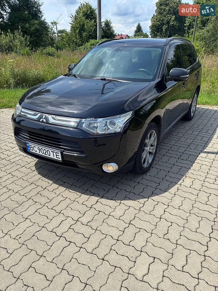 2014 Mitsubishi Outlander - мініатюра 16