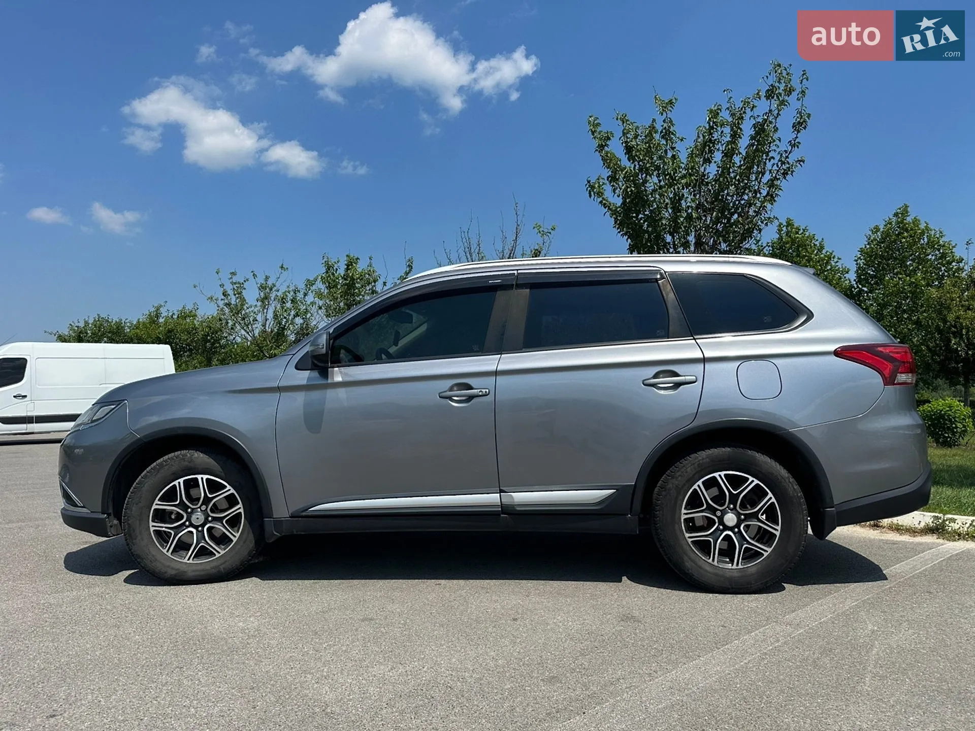 2016 Mitsubishi Outlander - мініатюра 3
