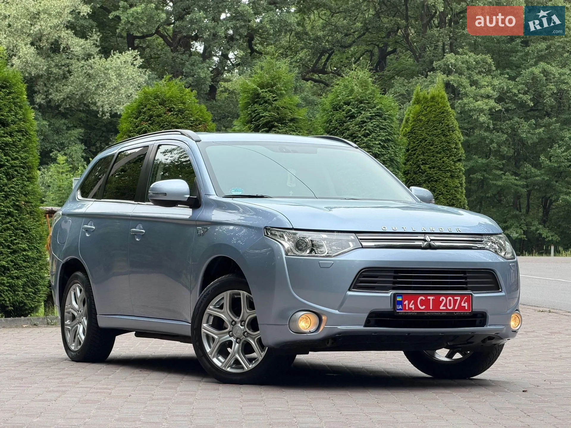 2014 Mitsubishi Outlander - мініатюра 2