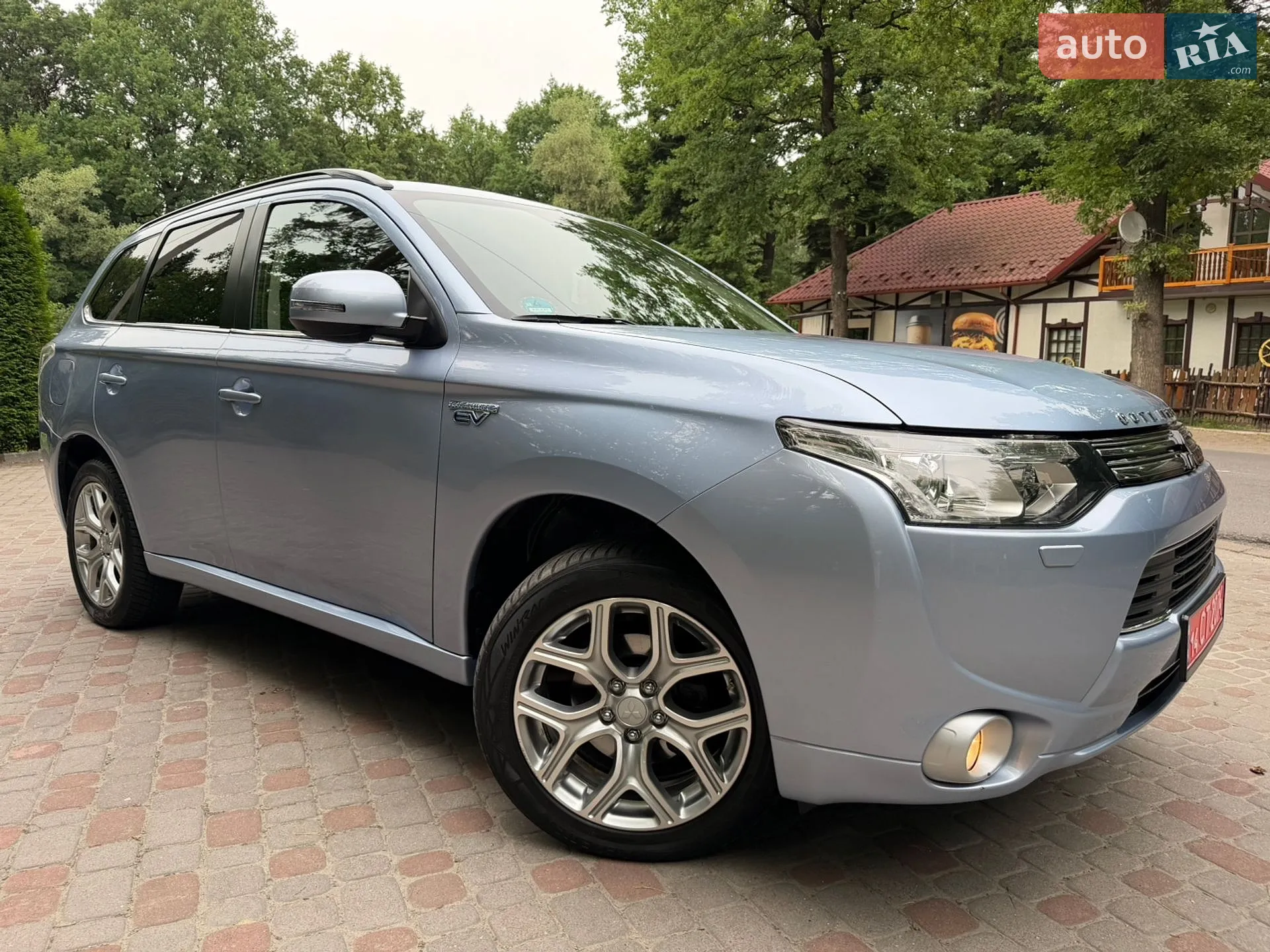 2014 Mitsubishi Outlander - мініатюра 12