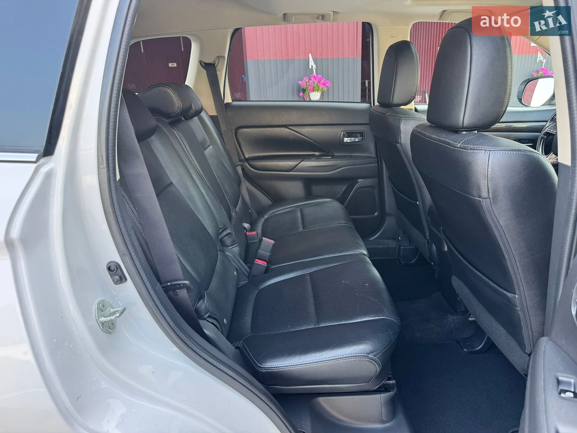 2016 Mitsubishi Outlander - мініатюра 21