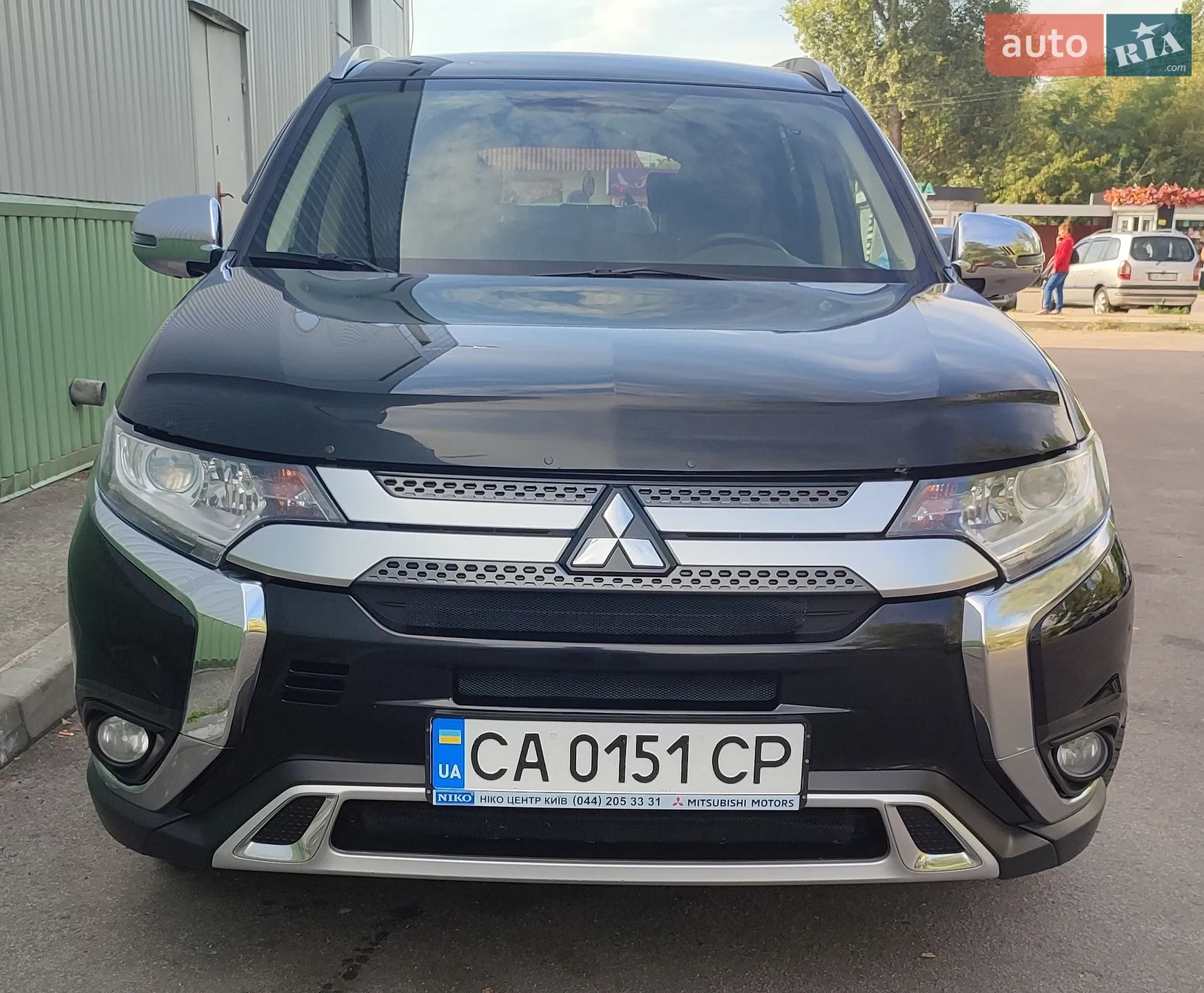 2019 Mitsubishi Outlander - фото 1