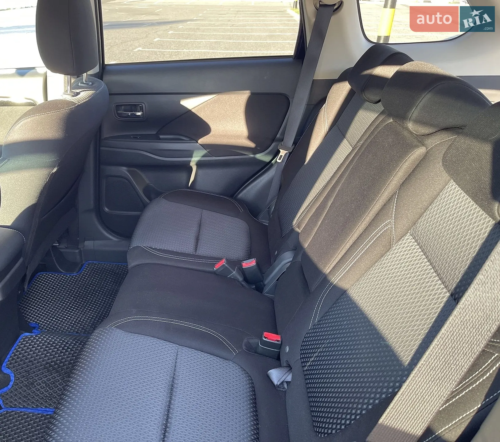 2021 Mitsubishi Outlander - мініатюра 5