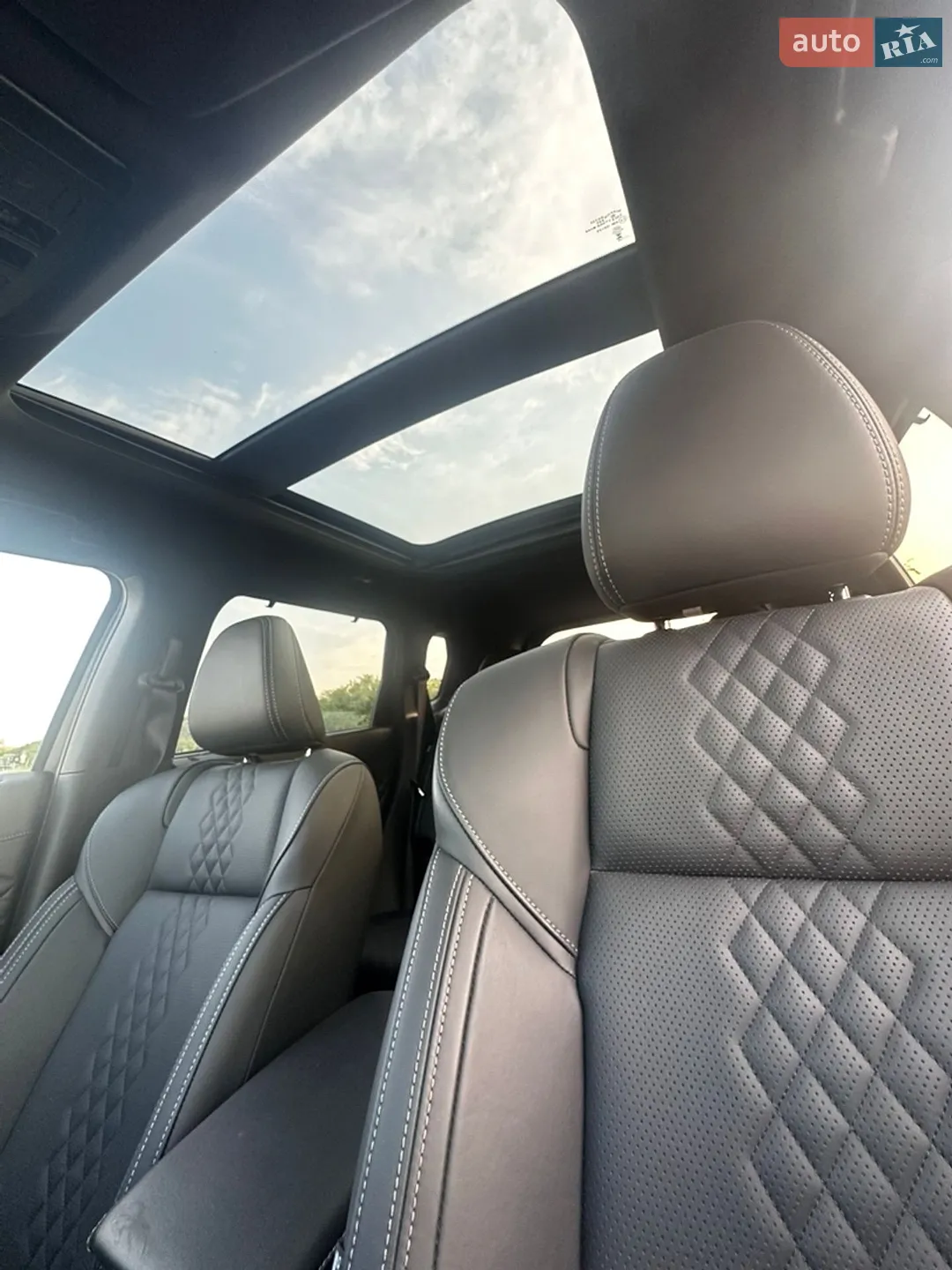 2025 Mitsubishi Outlander - мініатюра 58