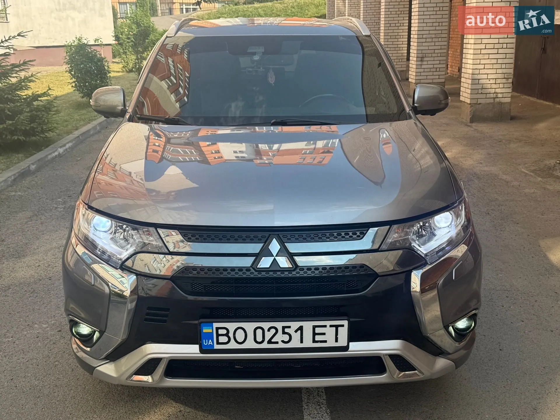 2021 Mitsubishi Outlander - мініатюра 9