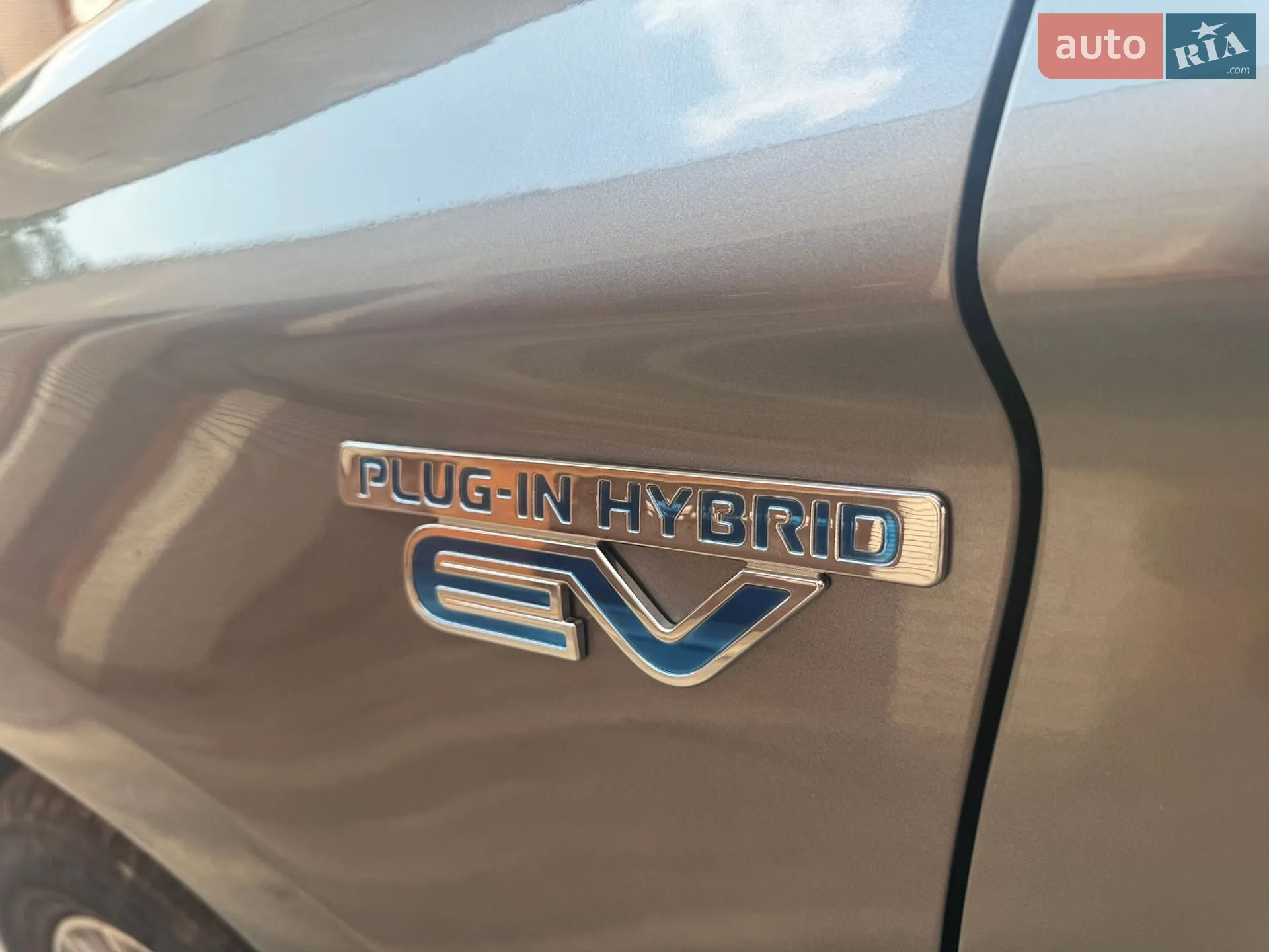 2021 Mitsubishi Outlander - мініатюра 24