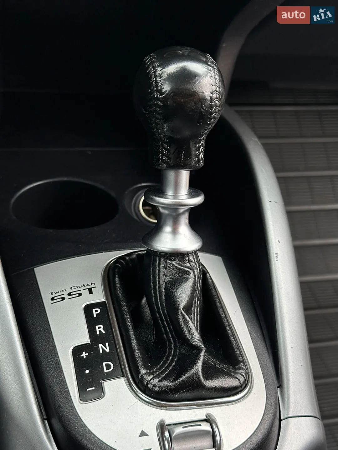 2011 Mitsubishi Outlander - мініатюра 28