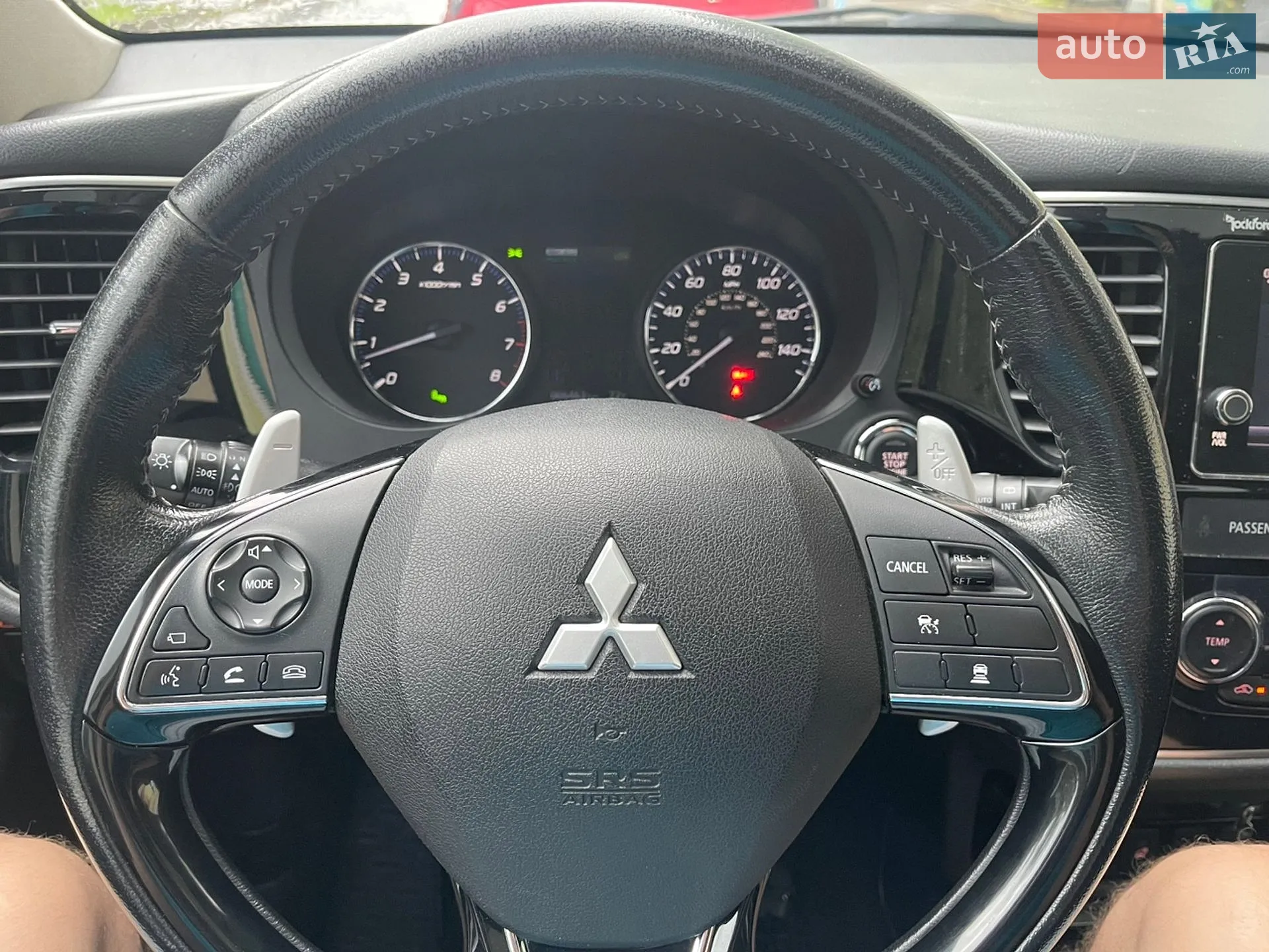 2018 Mitsubishi Outlander - мініатюра 16