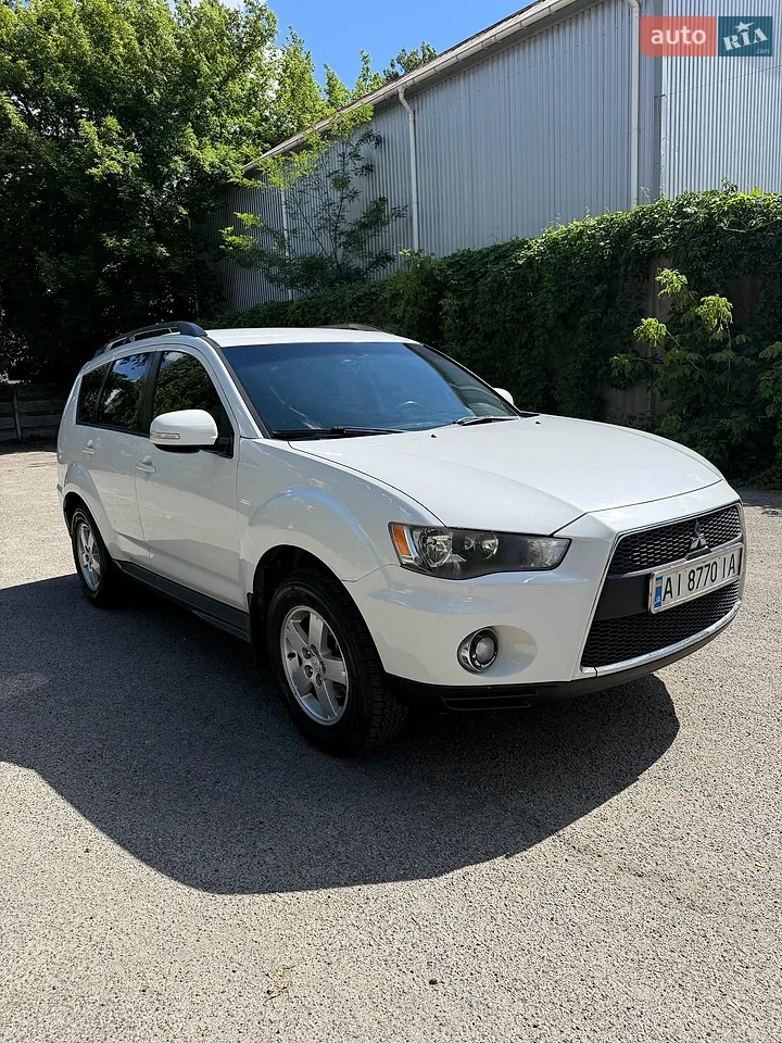 2010 Mitsubishi Outlander - мініатюра 29