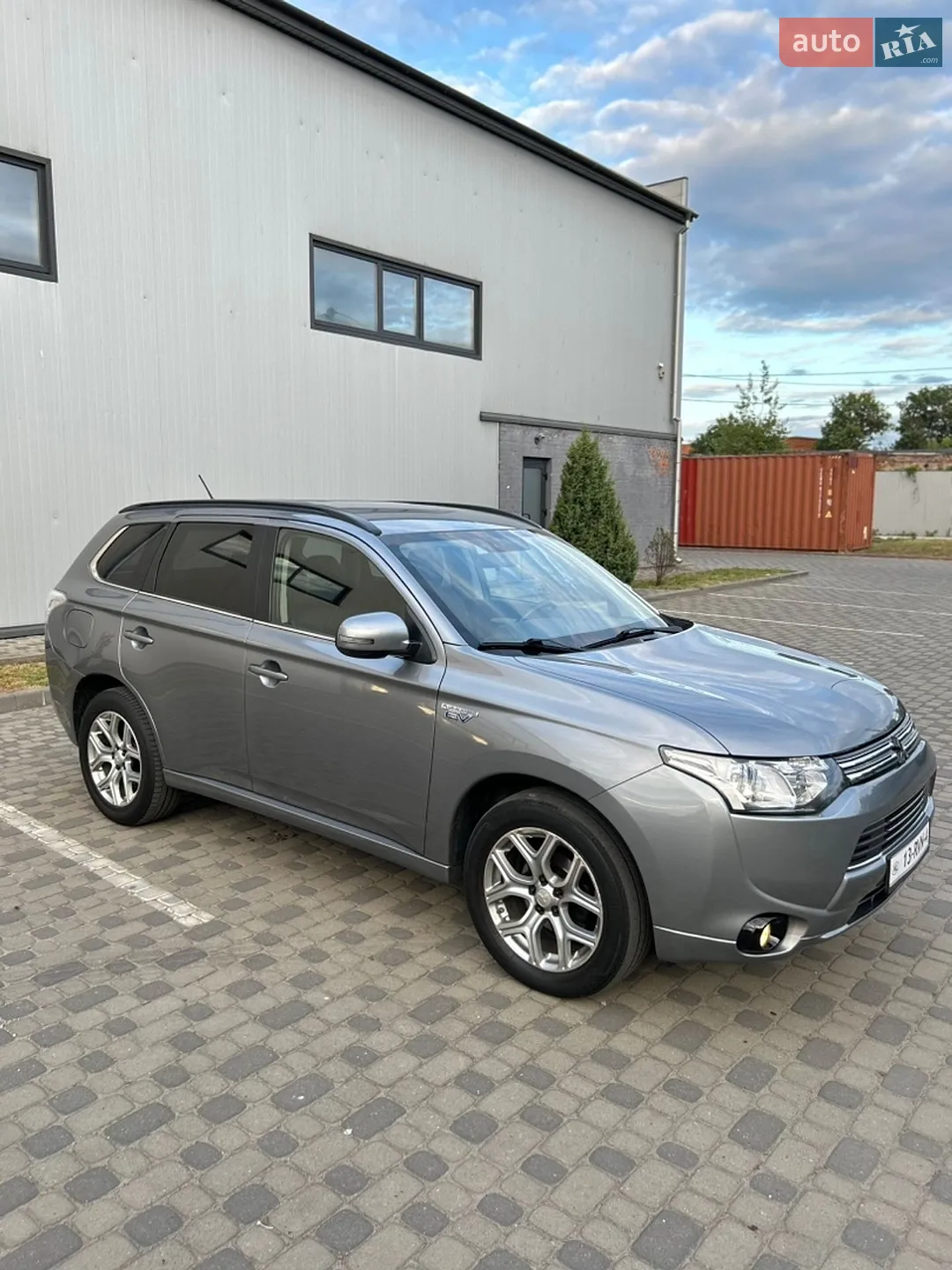 2014 Mitsubishi Outlander - мініатюра 17