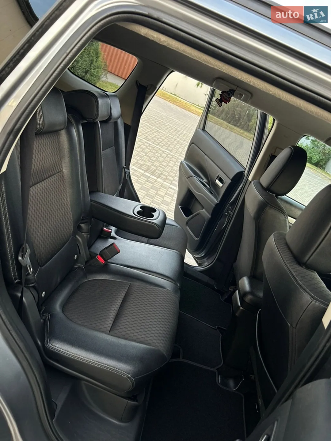 2014 Mitsubishi Outlander - мініатюра 31
