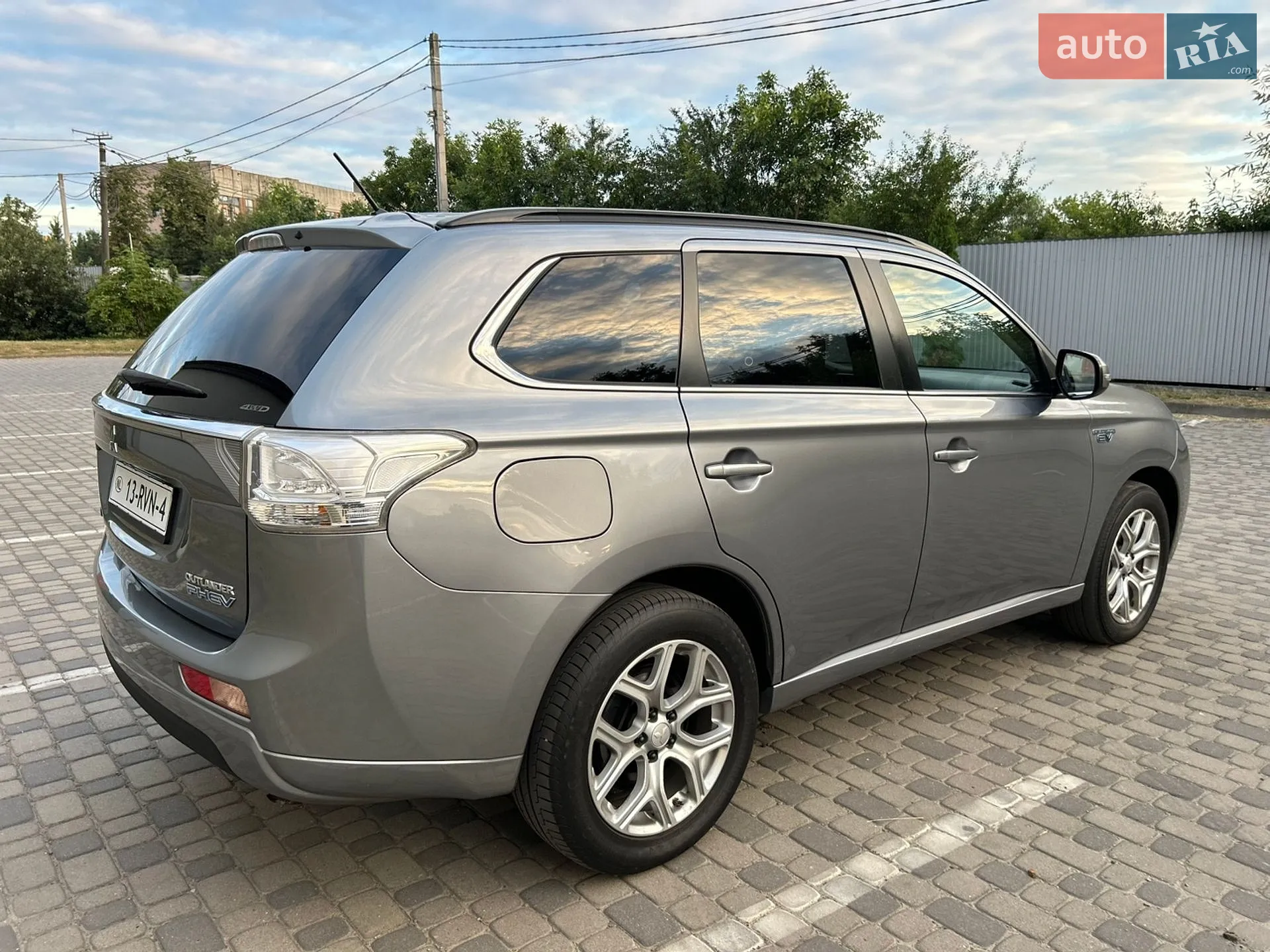 2014 Mitsubishi Outlander - мініатюра 74
