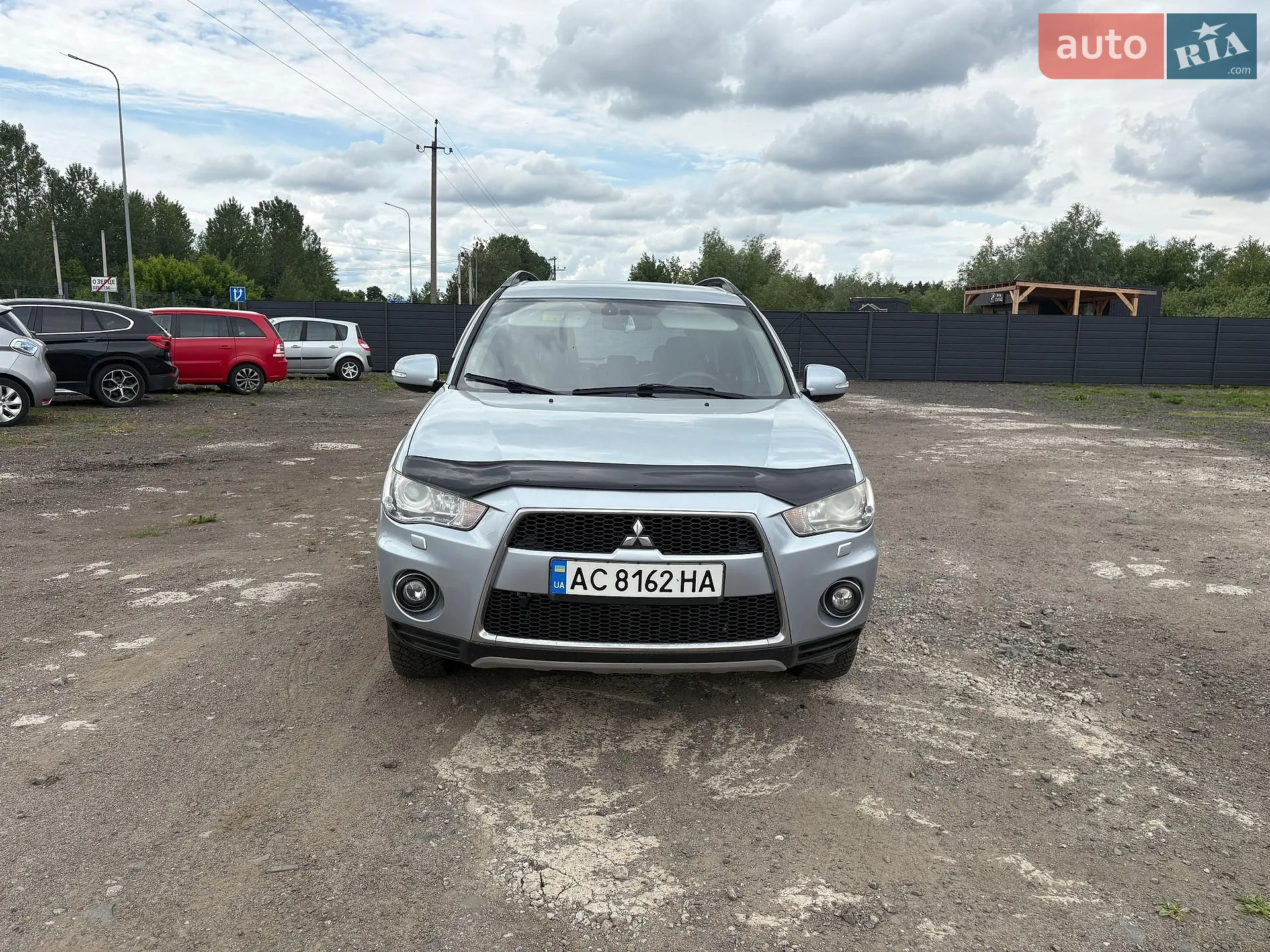 2010 Mitsubishi Outlander - фото 1
