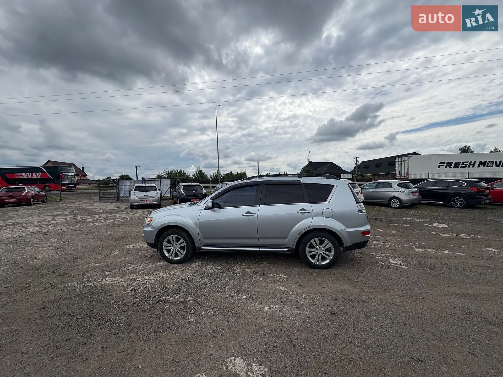 2010 Mitsubishi Outlander - мініатюра 14