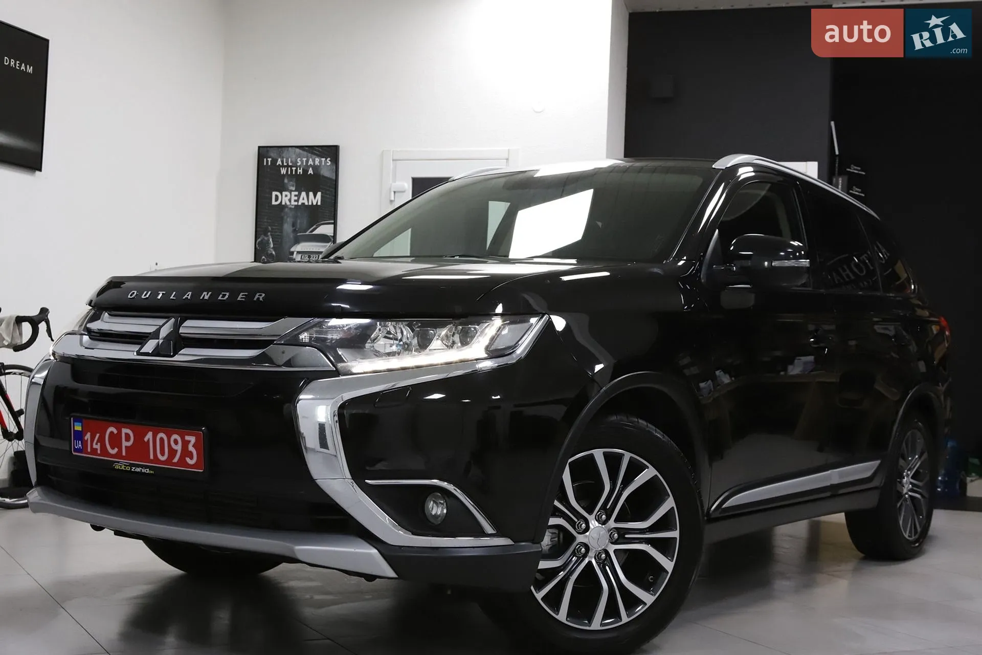 2016 Mitsubishi Outlander - мініатюра 10