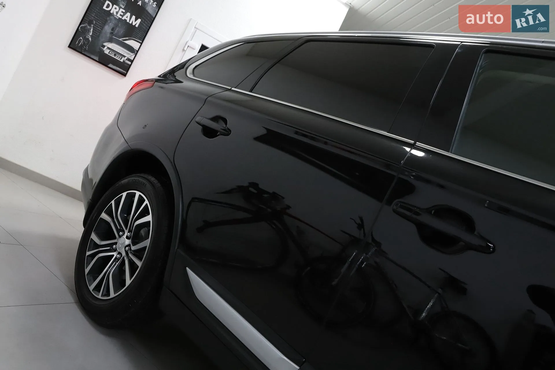 2016 Mitsubishi Outlander - мініатюра 20