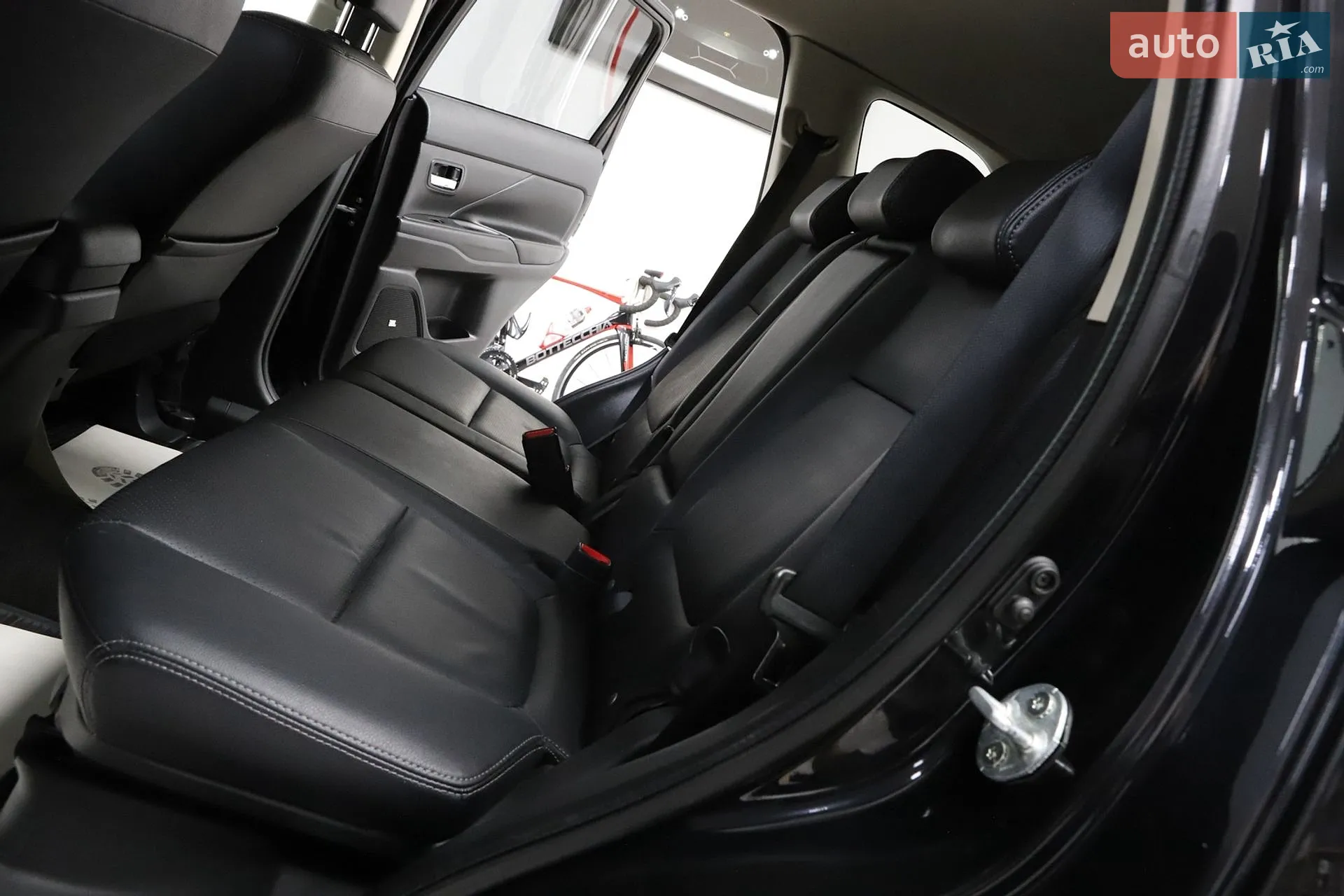 2016 Mitsubishi Outlander - мініатюра 75