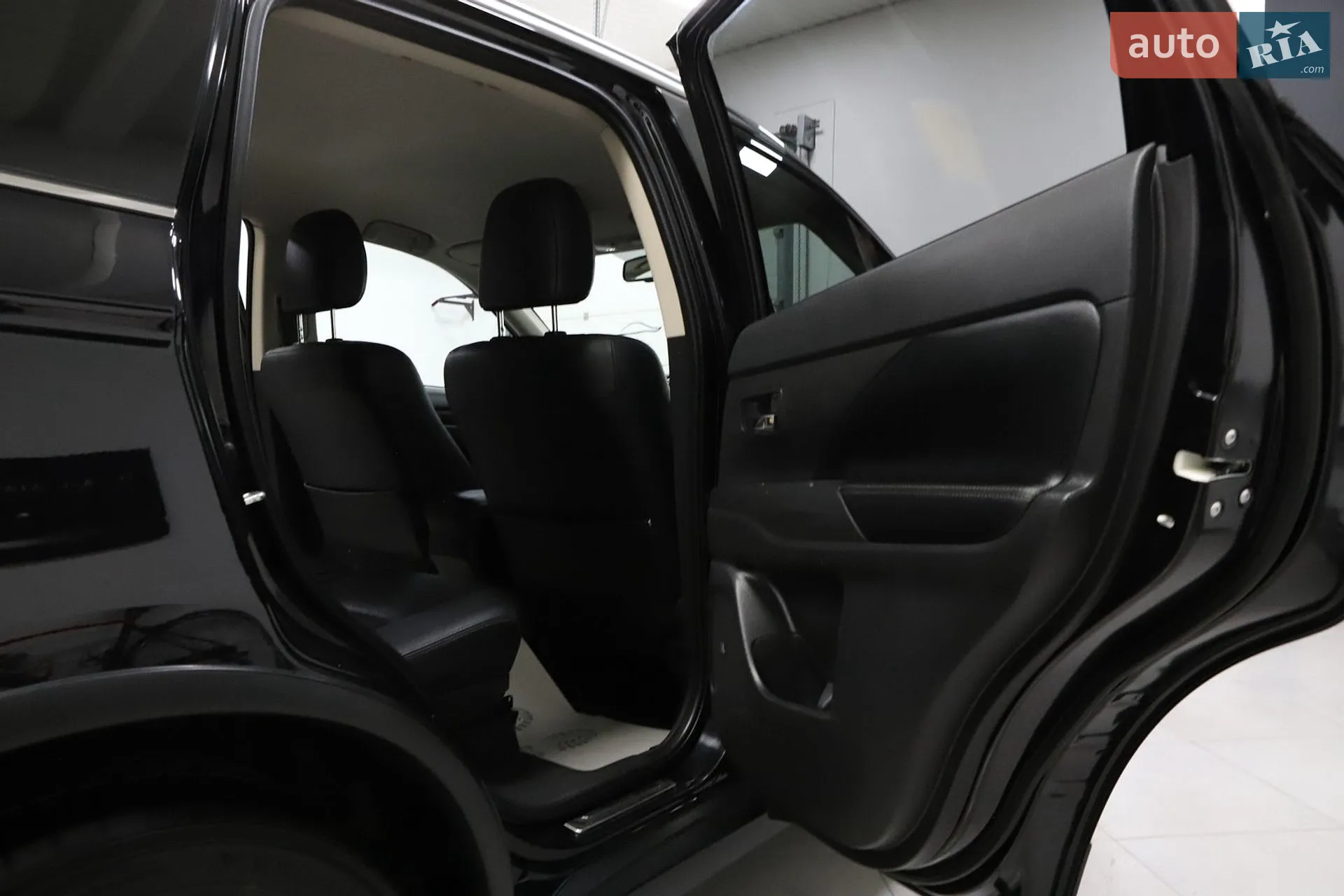 2016 Mitsubishi Outlander - мініатюра 77