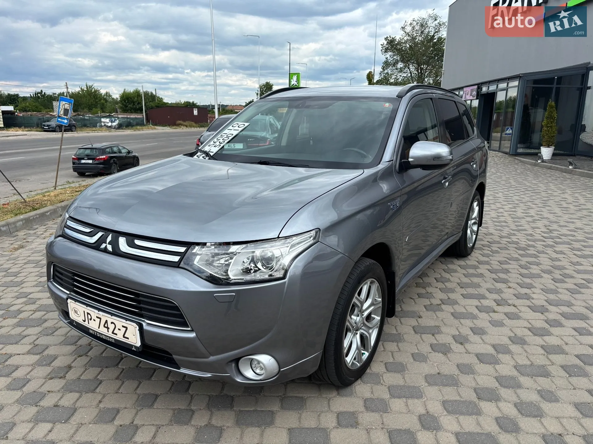 2013 Mitsubishi Outlander - мініатюра 22