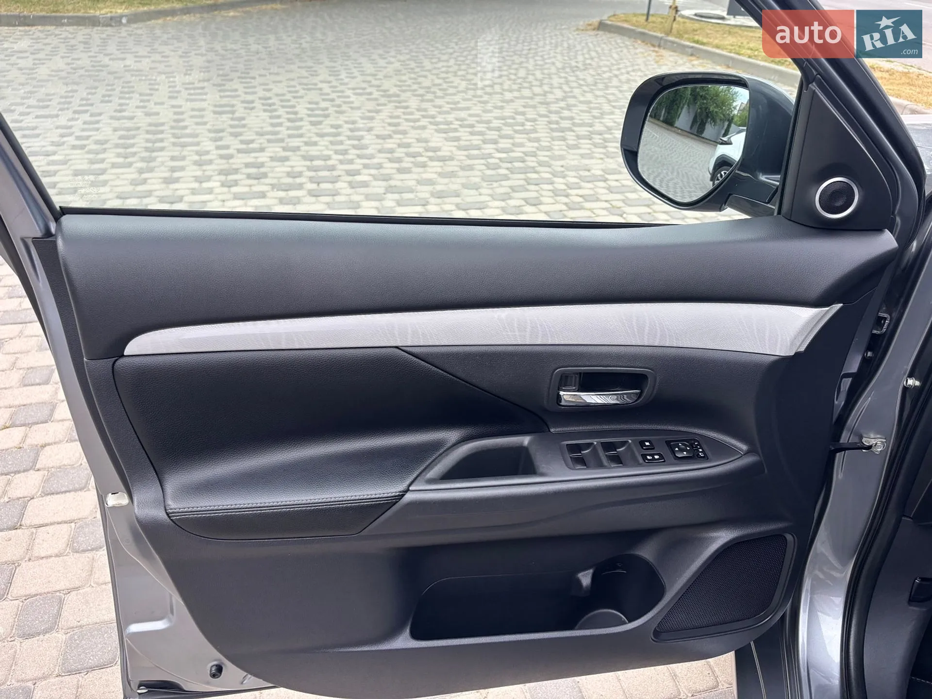 2013 Mitsubishi Outlander - мініатюра 25